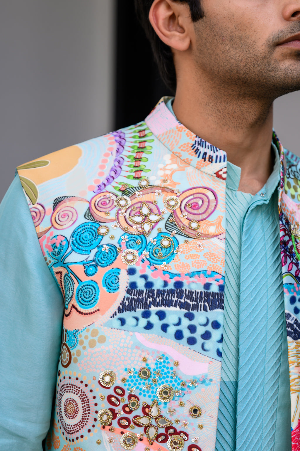 GARDENIA HIGHLIGHTED HALF JACKET WITH PANTS