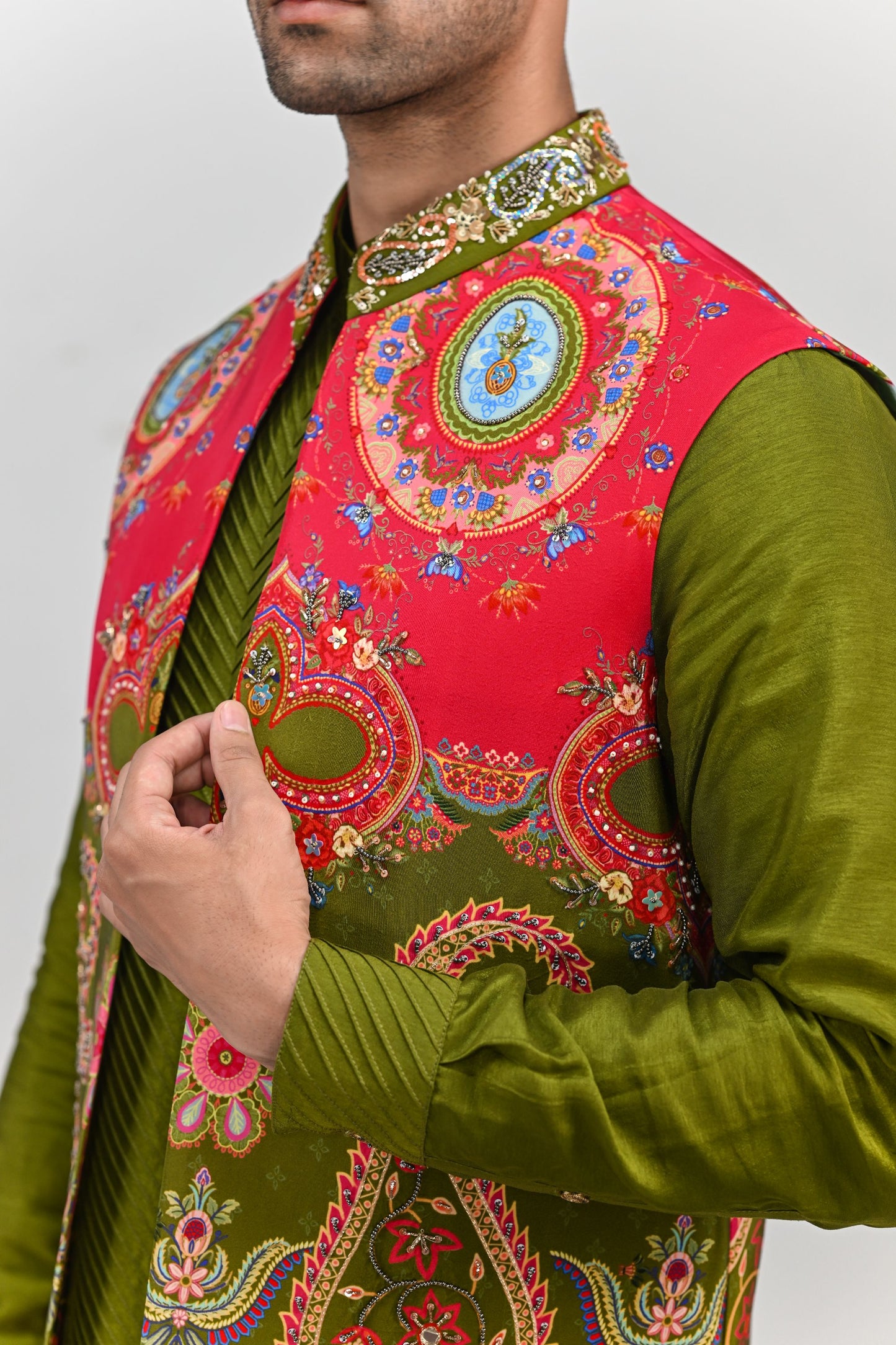 OLIVE PRINTED HIGHLIGHTED HALF JACKET /FULL SET