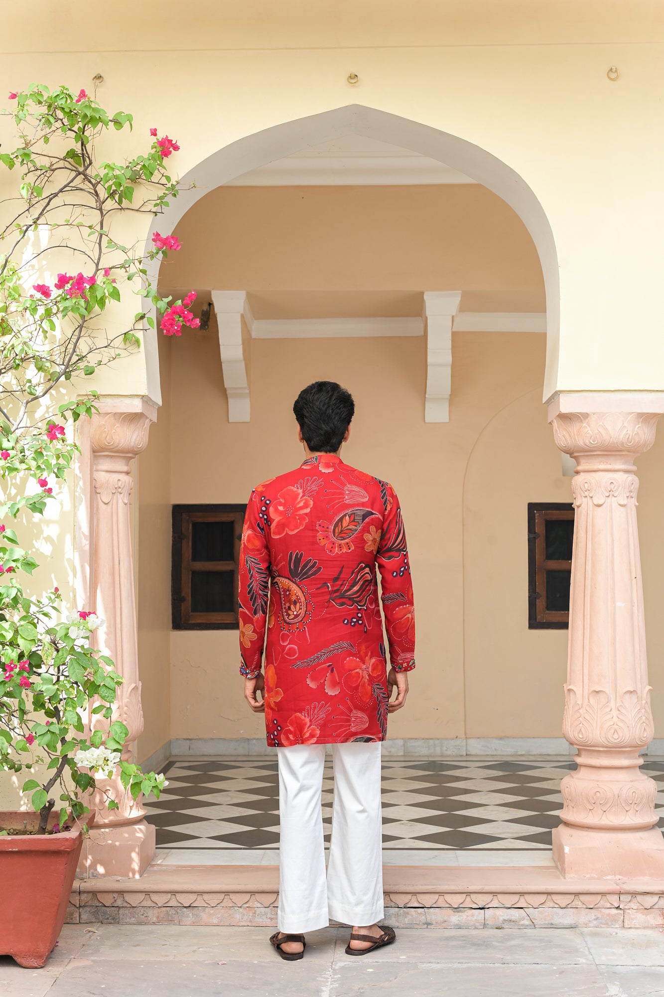 SCARLET BLOOM KURTA PAIREDWITH STRAIGHT PANTS