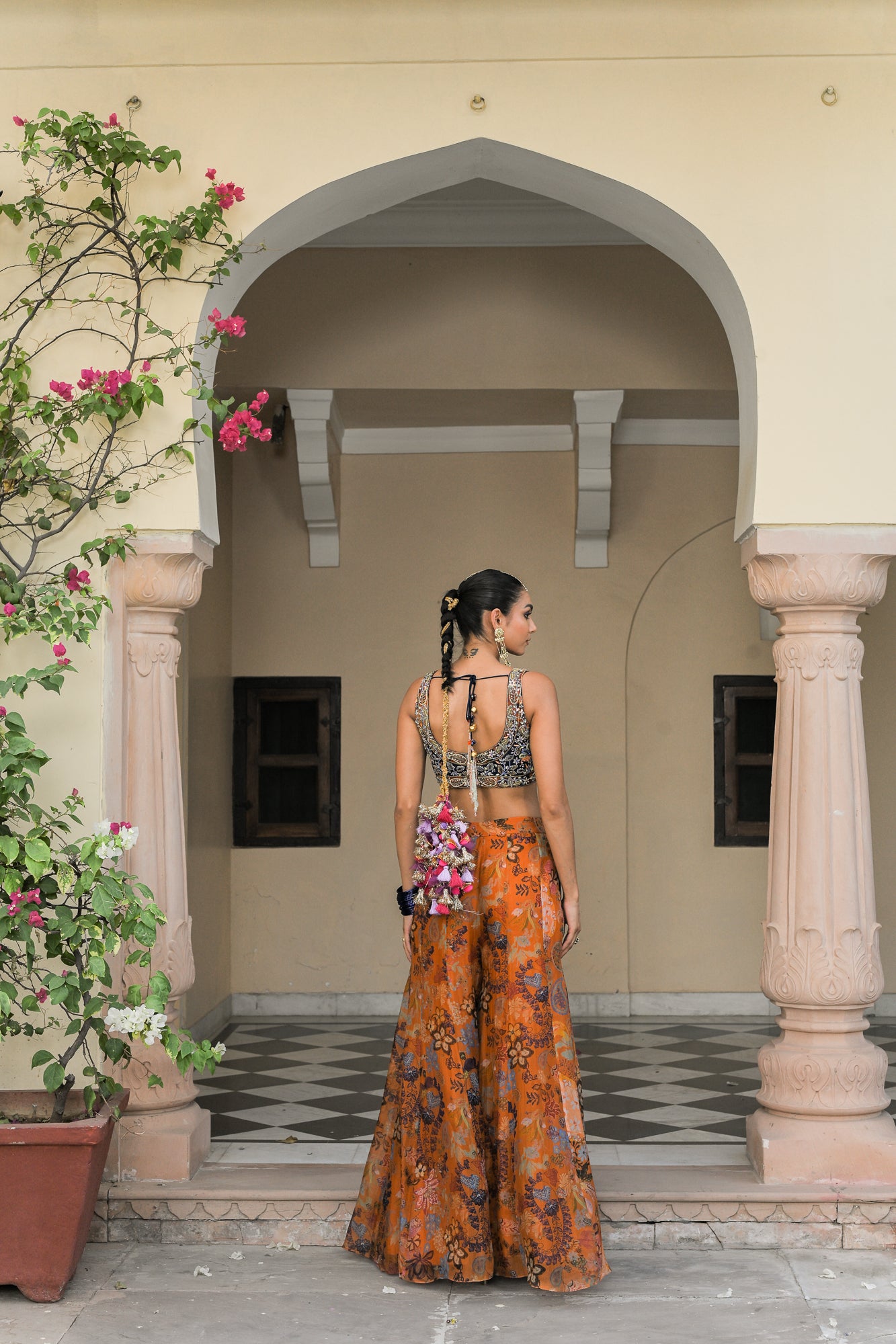AMBER BLOOM KALI PANT AND PAISLEY PATCH TASSEL. TOP