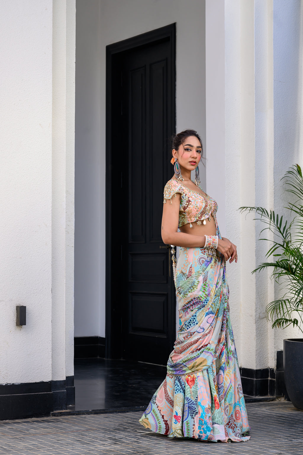 GARDENIA HIGHLIGHTED SAREE PAIRED WITH HAND WORK MIRROR BLOUSE