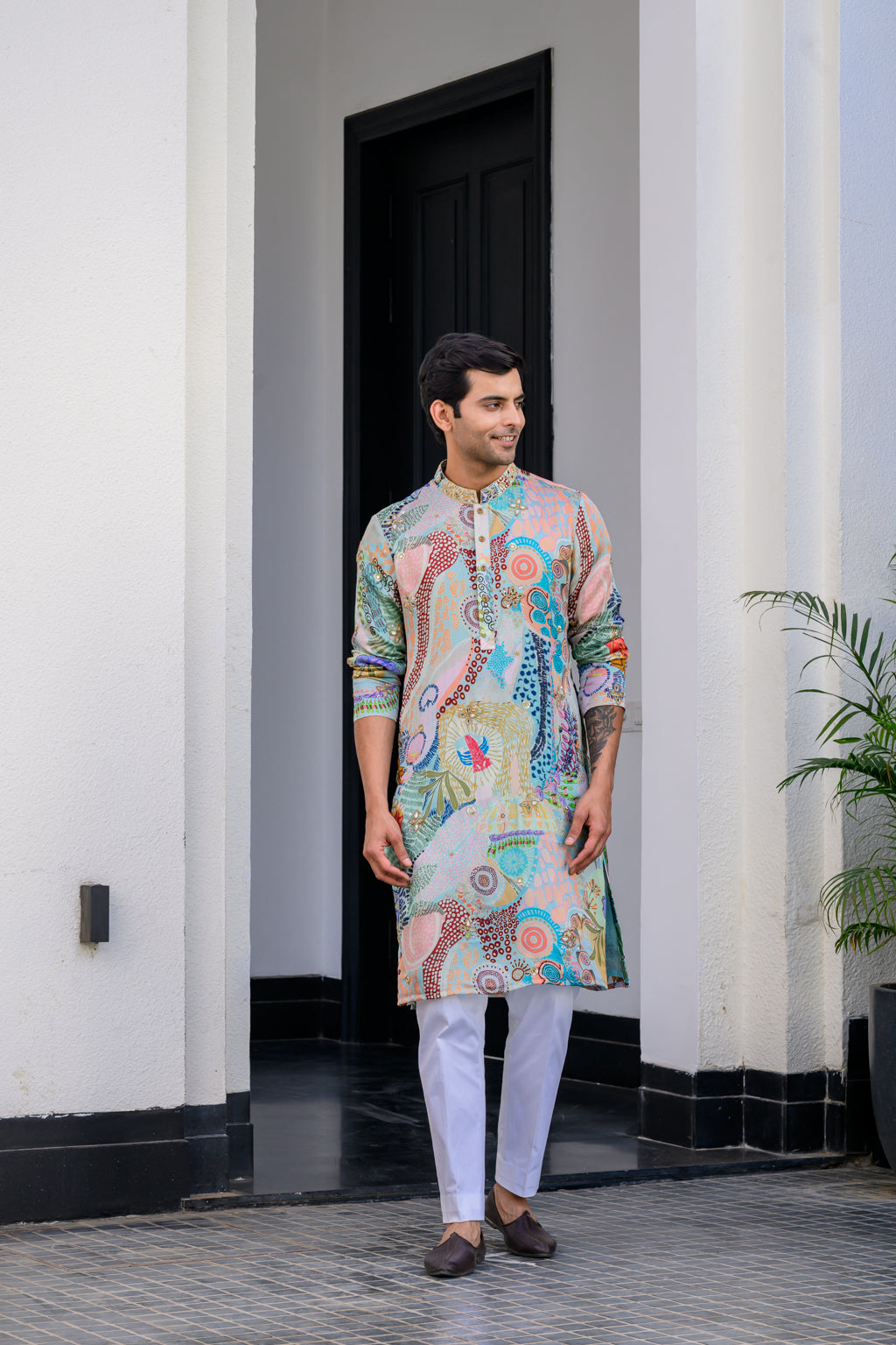 GARDENIA HIGHLIGHTED KURTA WITH PANTS