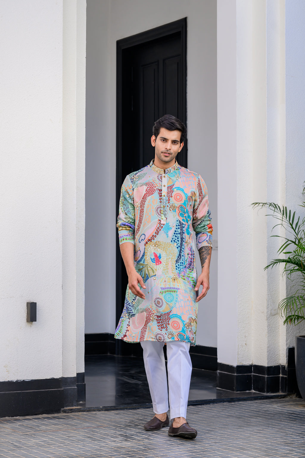 GARDENIA HIGHLIGHTED KURTA WITH PANTS