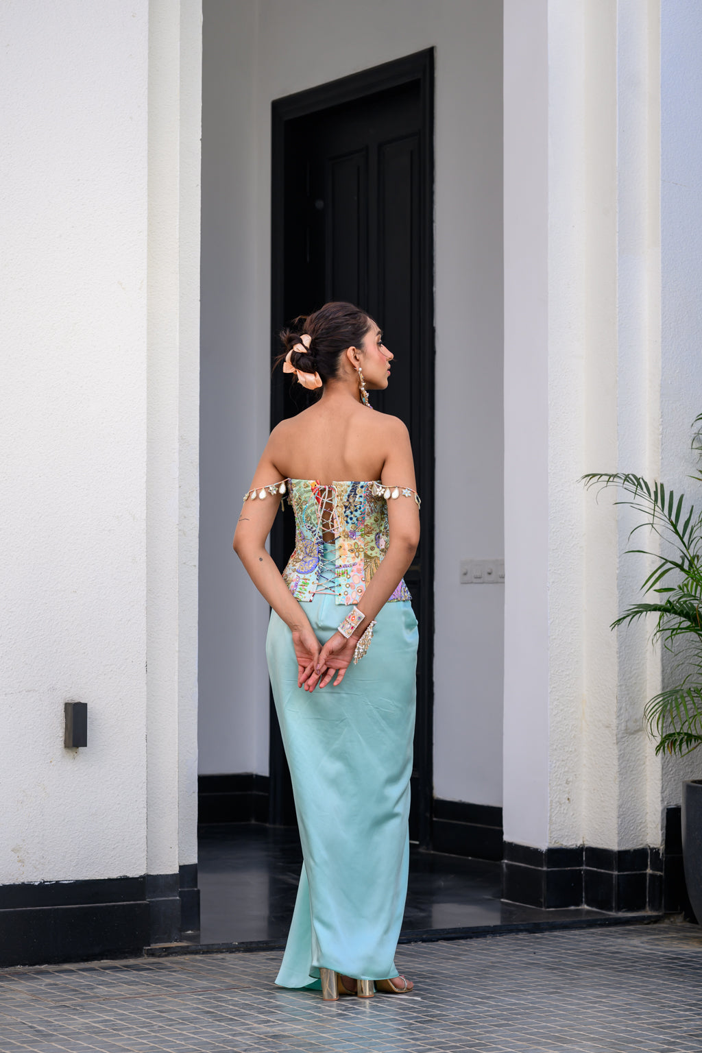 GARDENIA HIGHLIGHTED CORSET WITH SKIRT