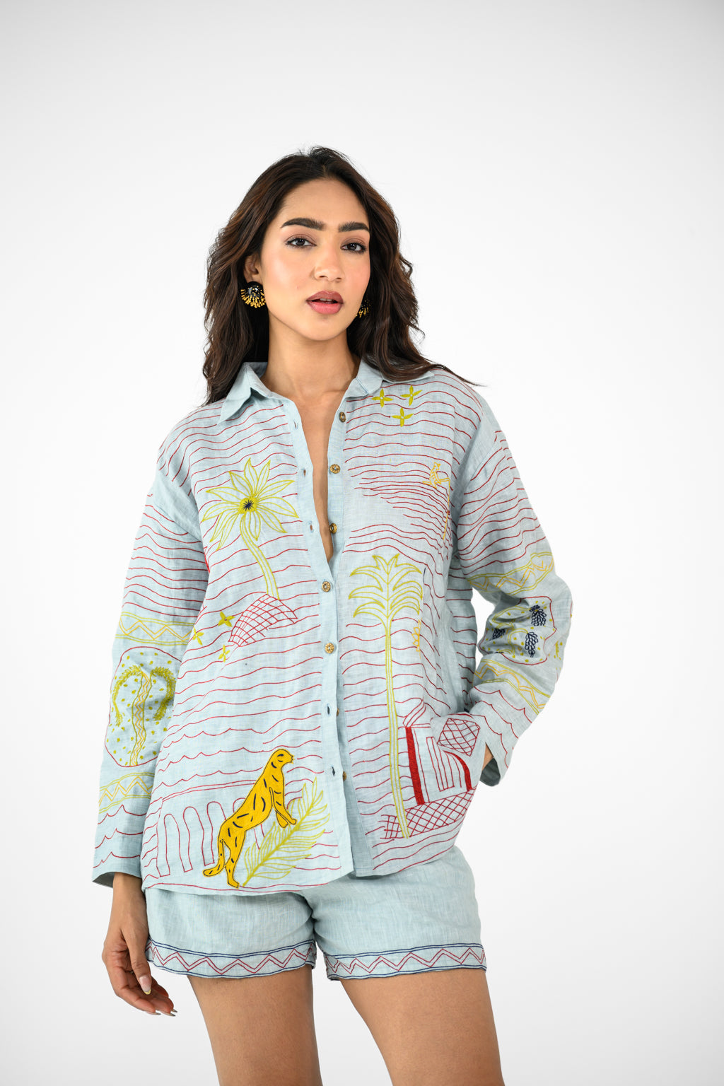 GREYISH BLUE PALM AND SHORTS