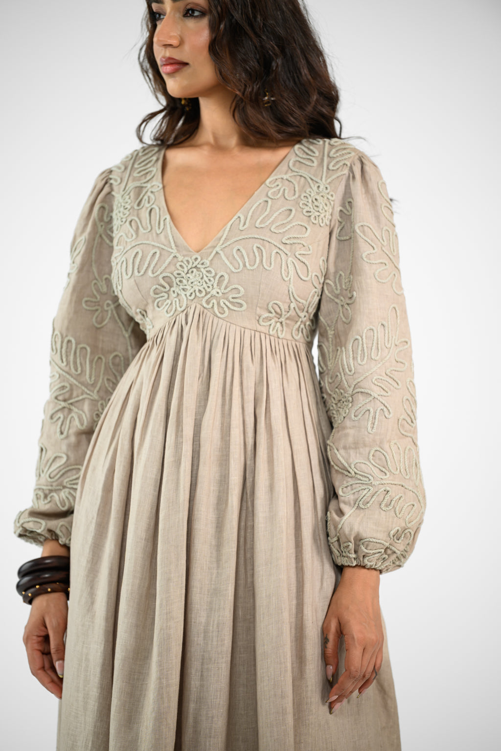 BEIGE EMBROIDERED LINEN DRESS