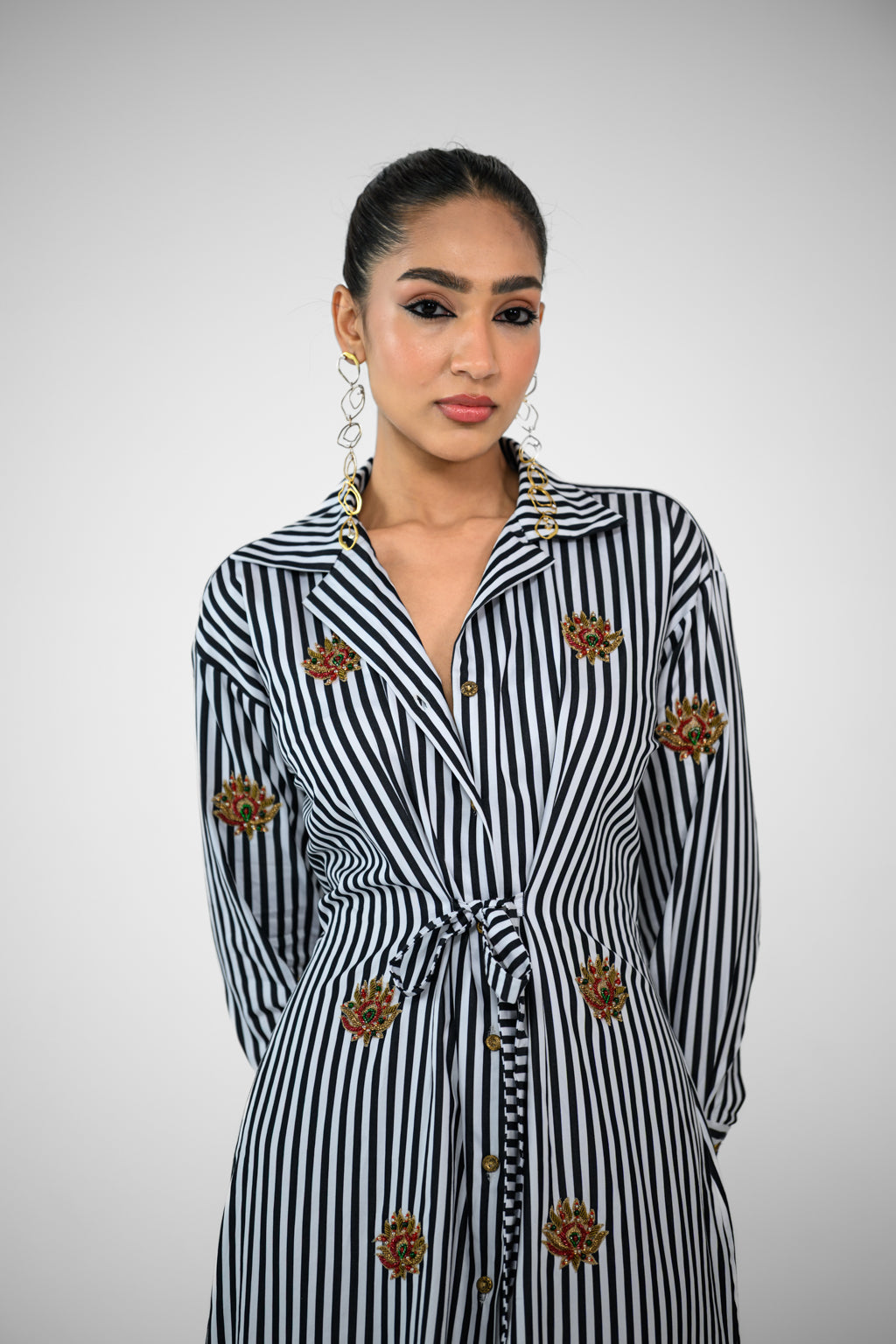 STRIPE PATCH SHIRT TIE DRESS