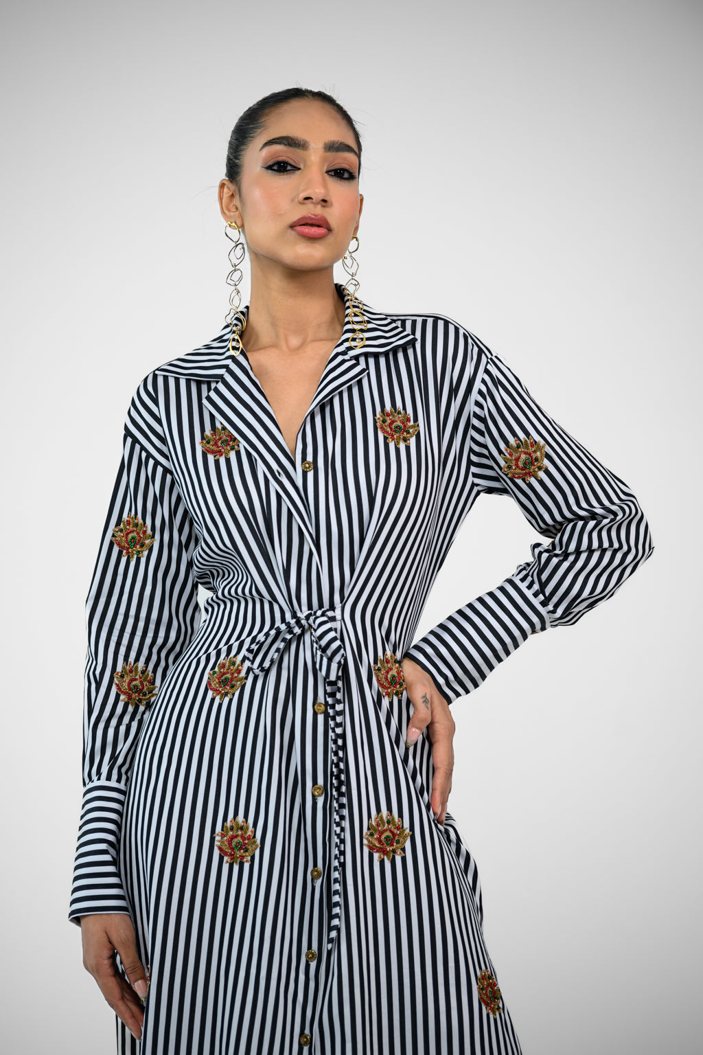 STRIPE PATCH SHIRT TIE DRESS