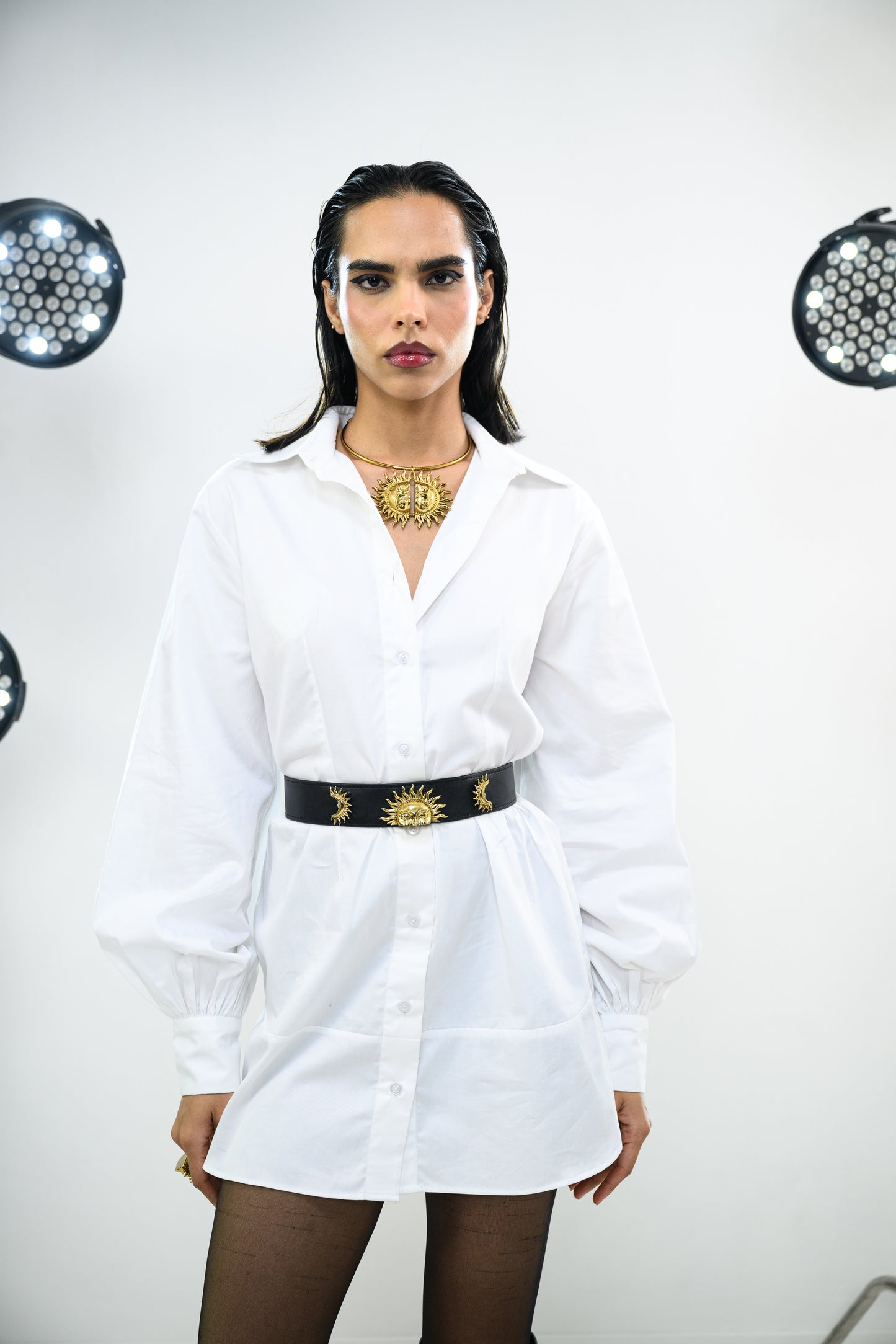 WHITE SHIRT DRESS PAIRED WITH SUN MOON BELT