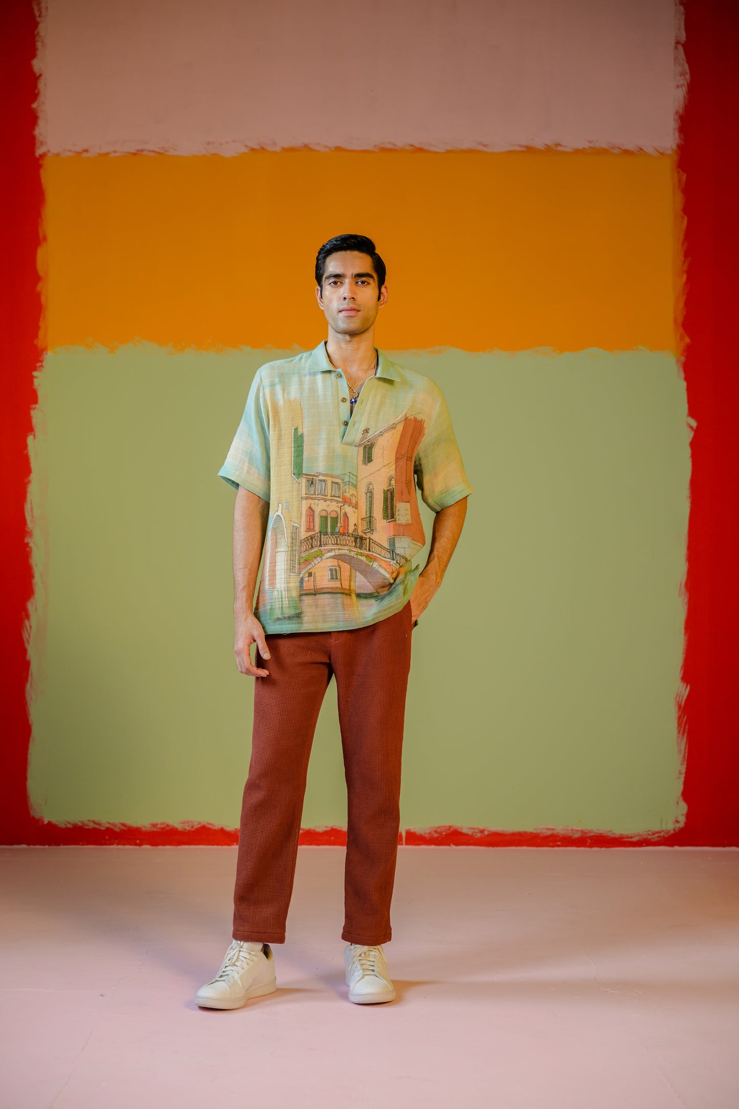 Venice Tshirt Paired With Brown Pants