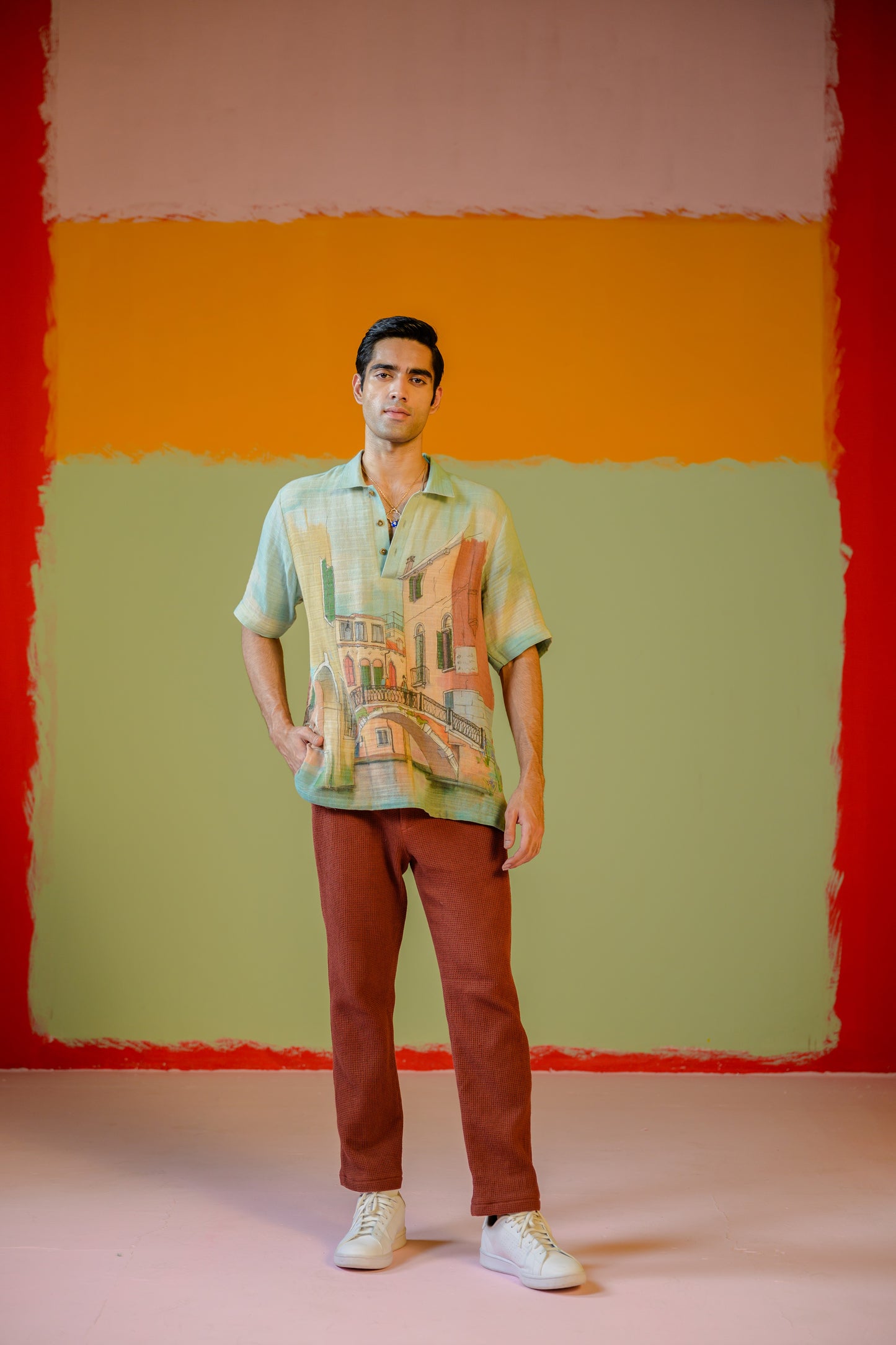 Venice Tshirt Paired With Brown Pants