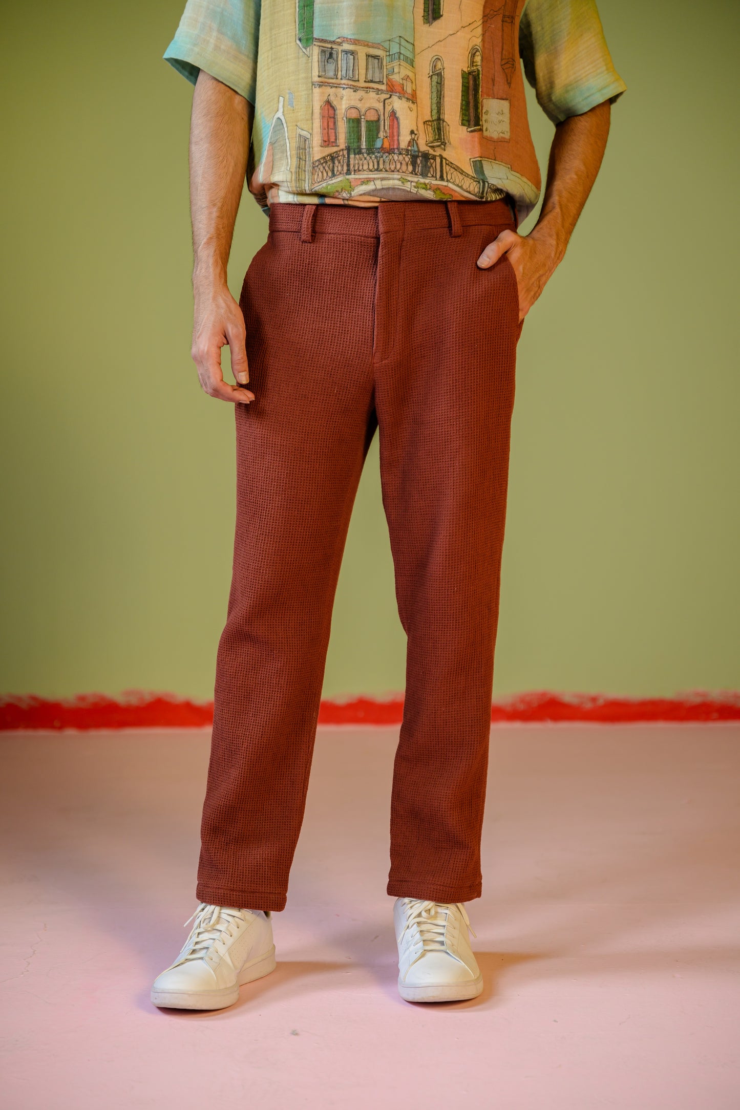 Venice Tshirt Paired With Brown Pants