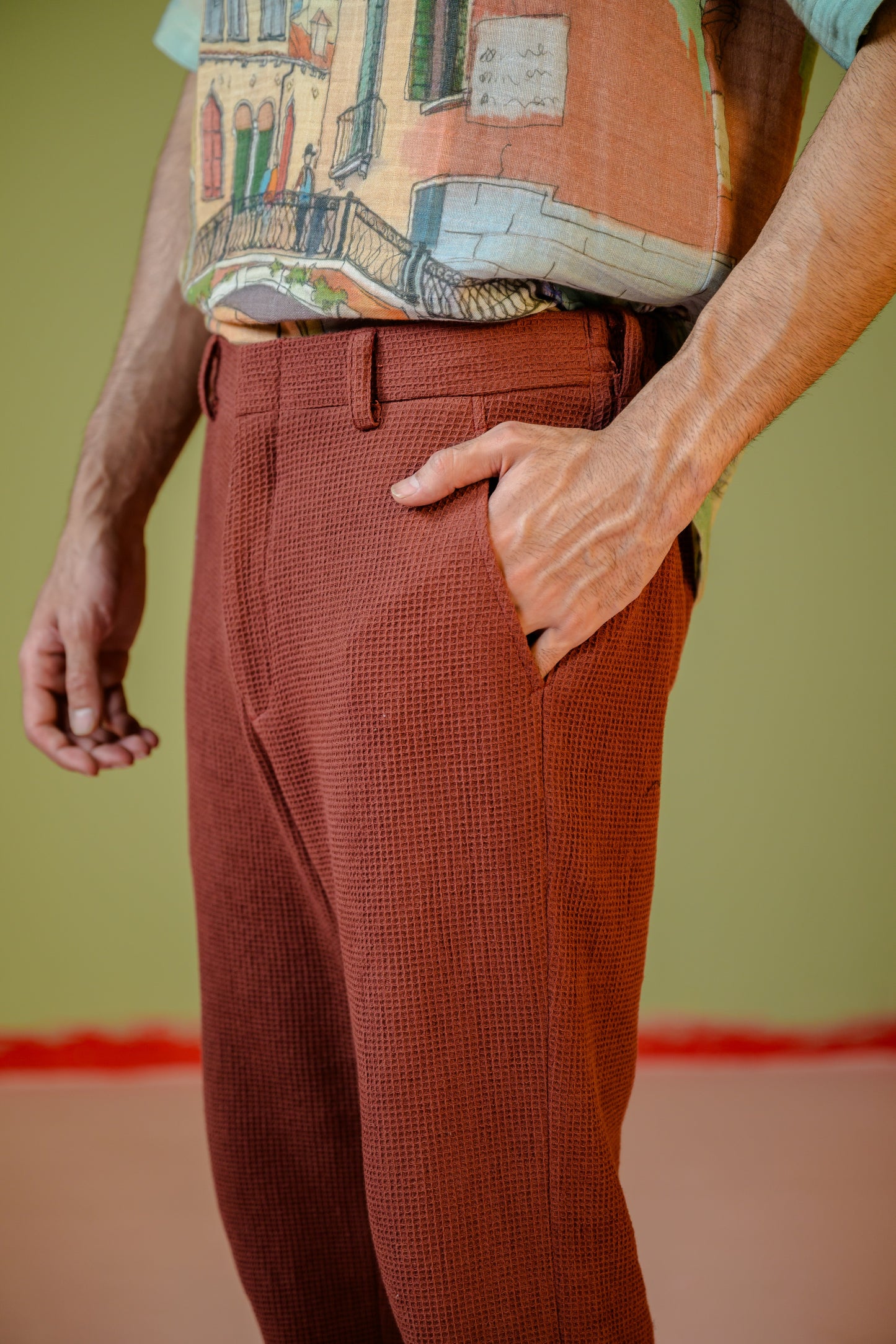 Venice Tshirt Paired With Brown Pants