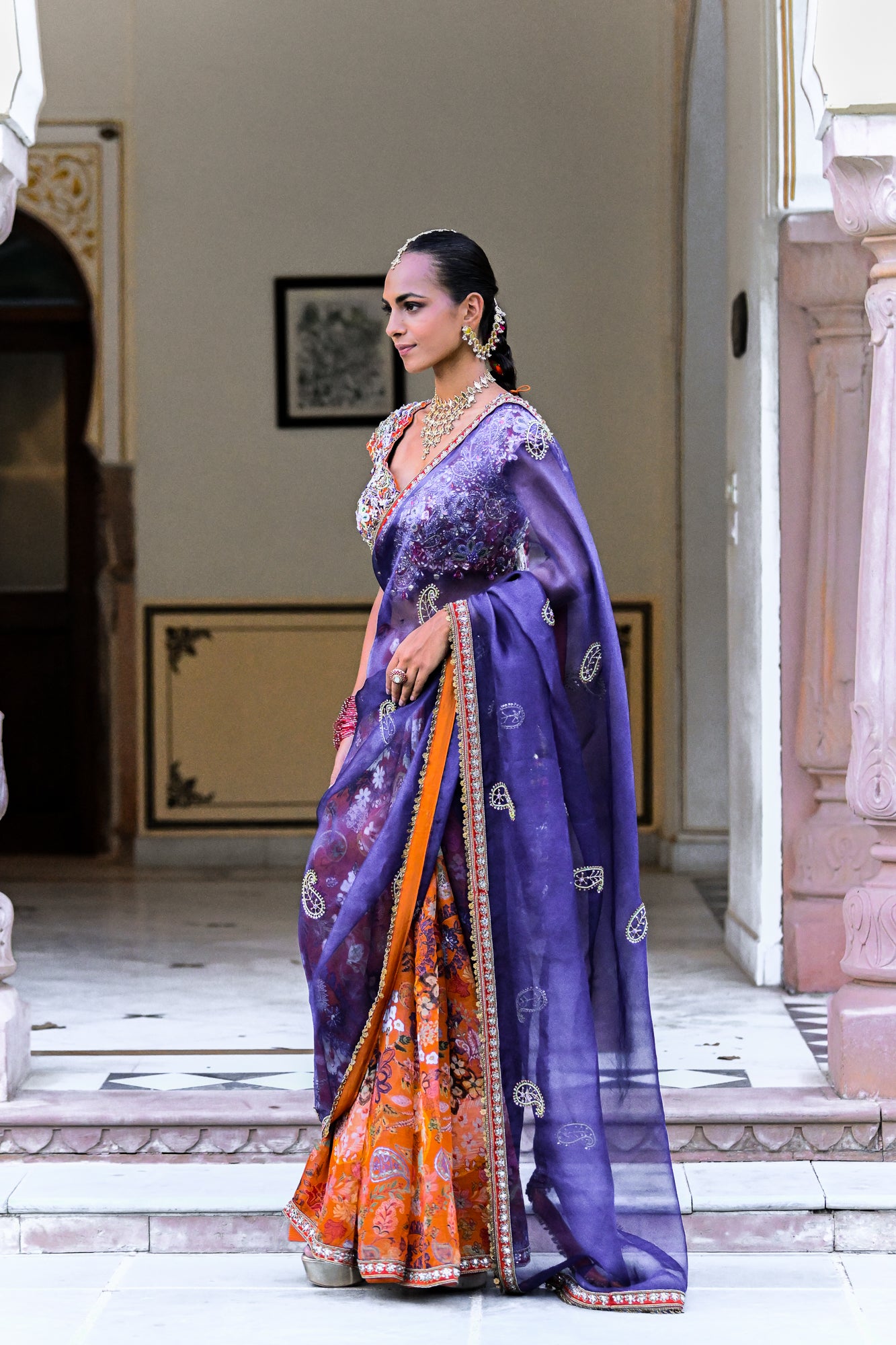 AMBER BLOOM DAMAN SAREE WITH PAISLEY EMBROIDERED PALLA , PETTICOAT AND EMBROIDERED BLOUSE