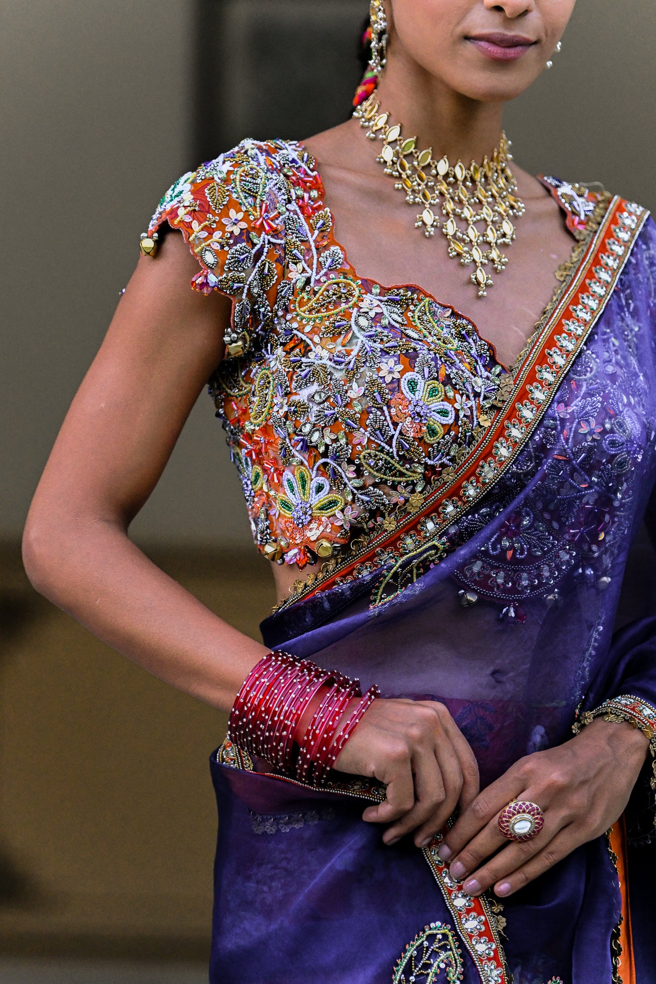 AMBER BLOOM DAMAN SAREE WITH PAISLEY EMBROIDERED PALLA , PETTICOAT AND EMBROIDERED BLOUSE
