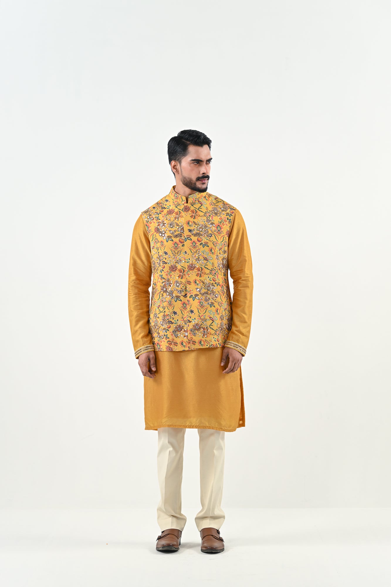 MARIGOLD HIGHLIGHTED BUNDI WITH KURTA SET