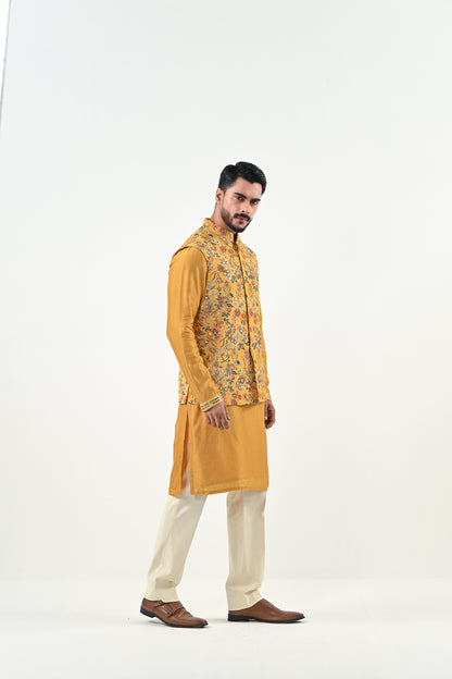 MARIGOLD HIGHLIGHTED BUNDI WITH KURTA SET