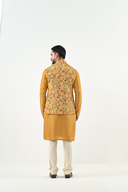 MARIGOLD HIGHLIGHTED BUNDI WITH KURTA SET