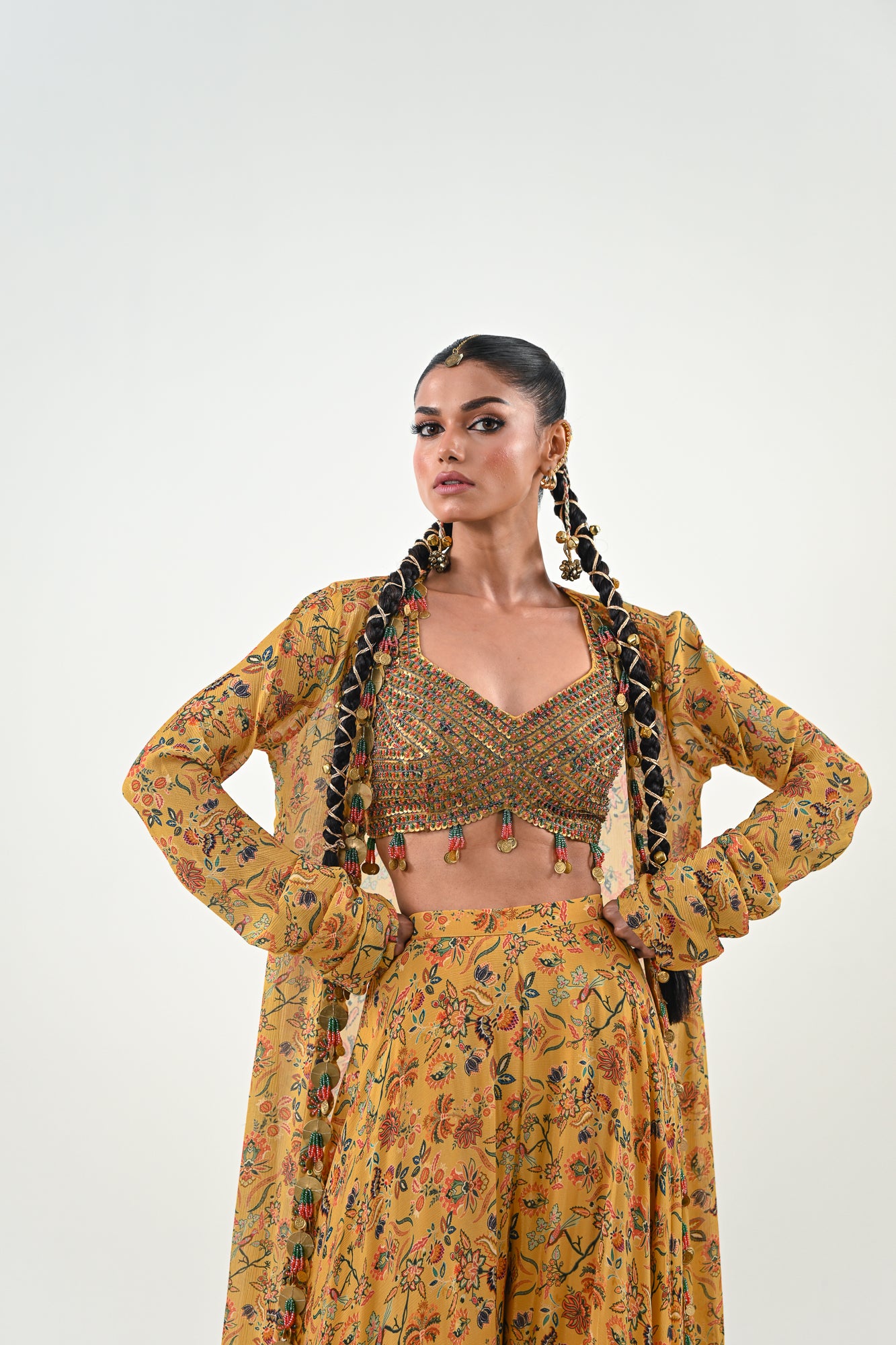 M FLARED PANT EMBROIDERED JACKET SET