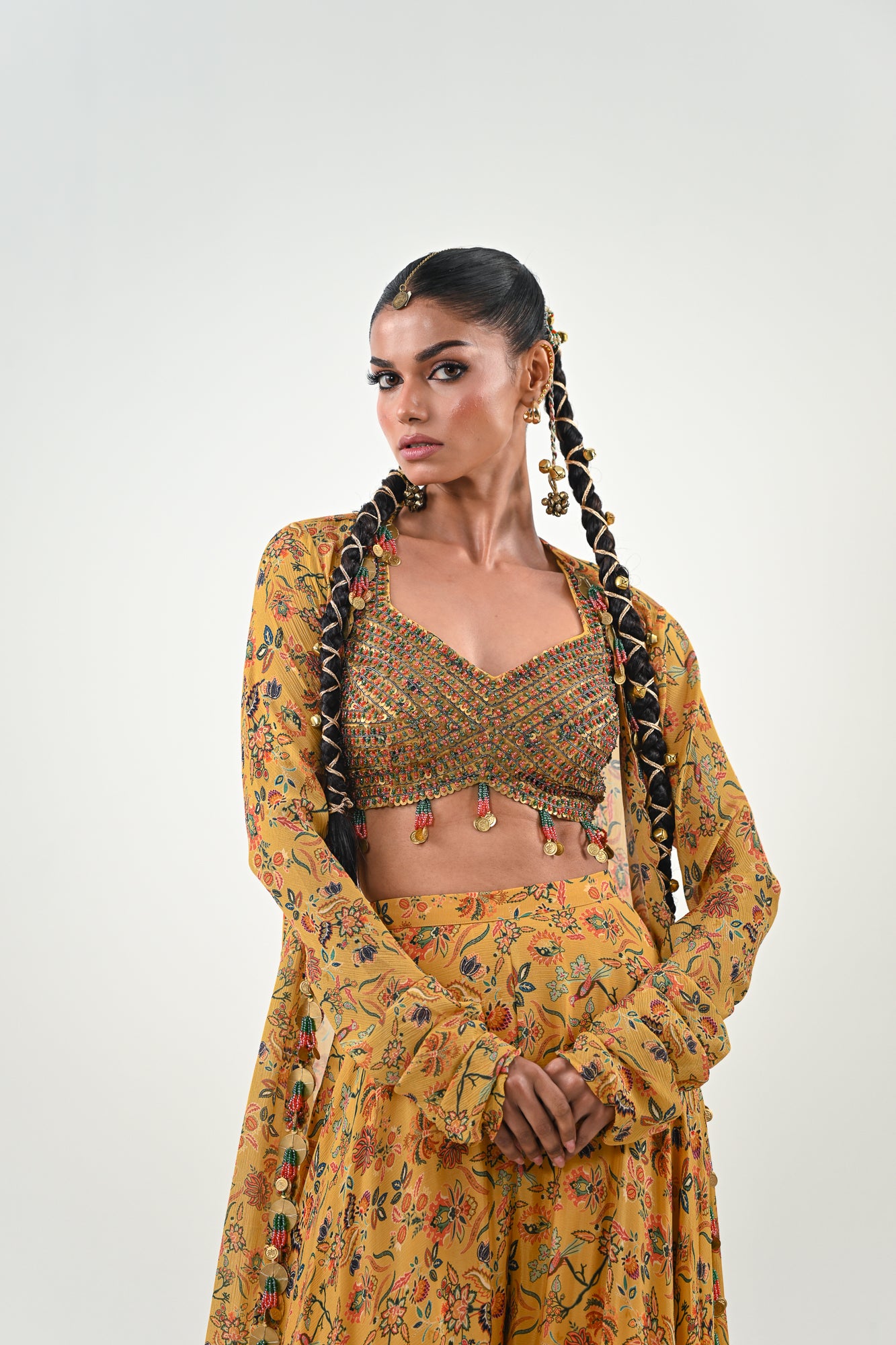 M FLARED PANT EMBROIDERED JACKET SET