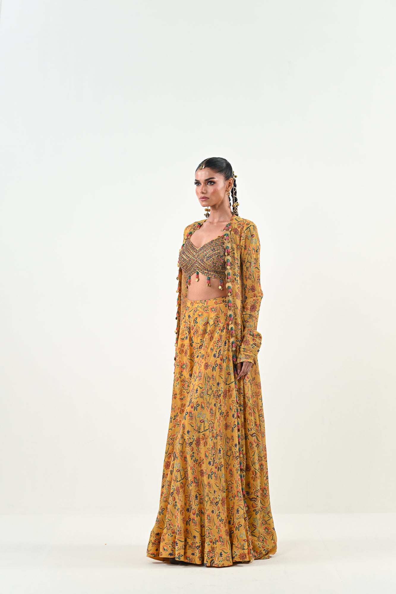 M FLARED PANT EMBROIDERED JACKET SET