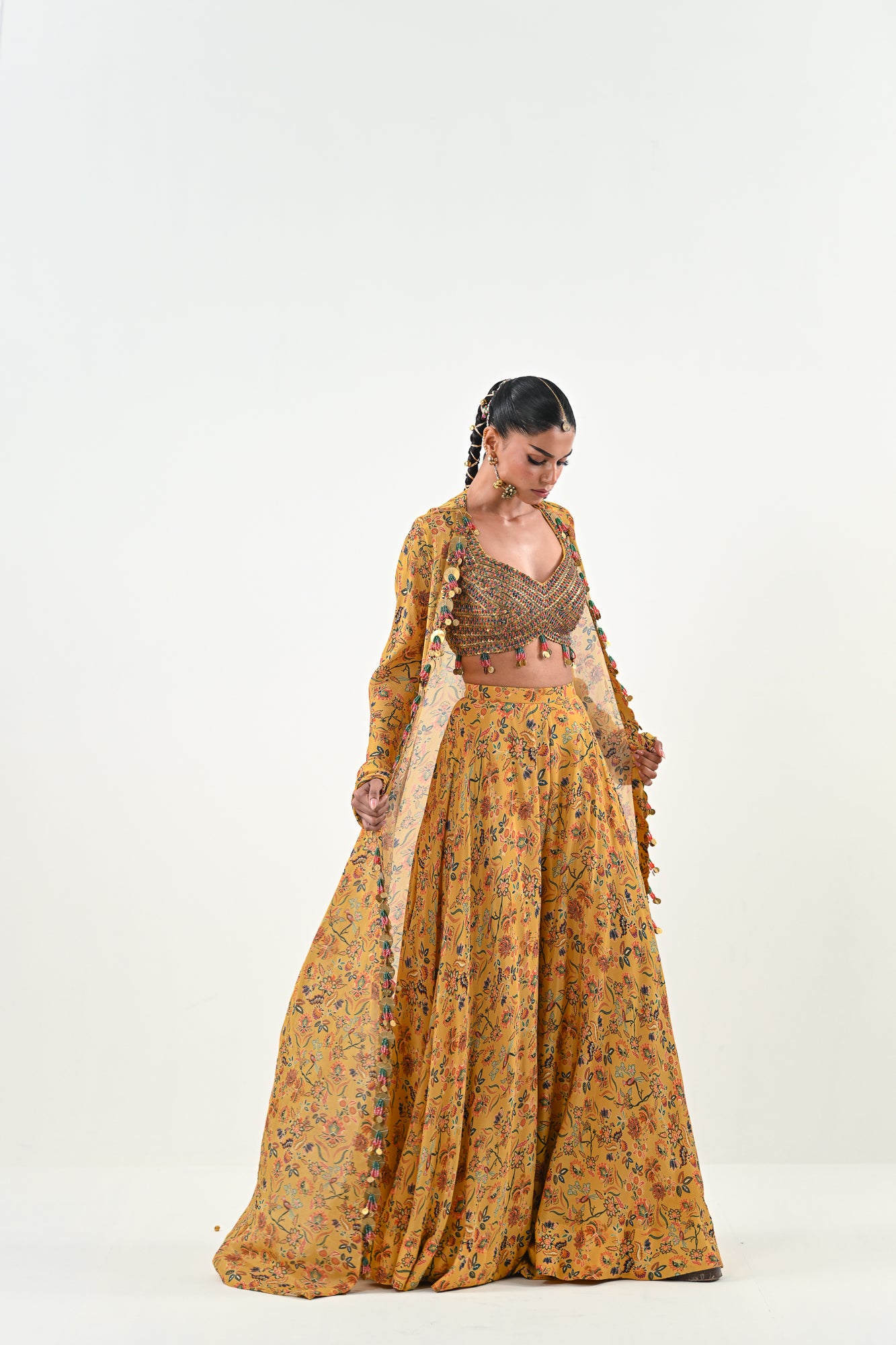 M FLARED PANT EMBROIDERED JACKET SET