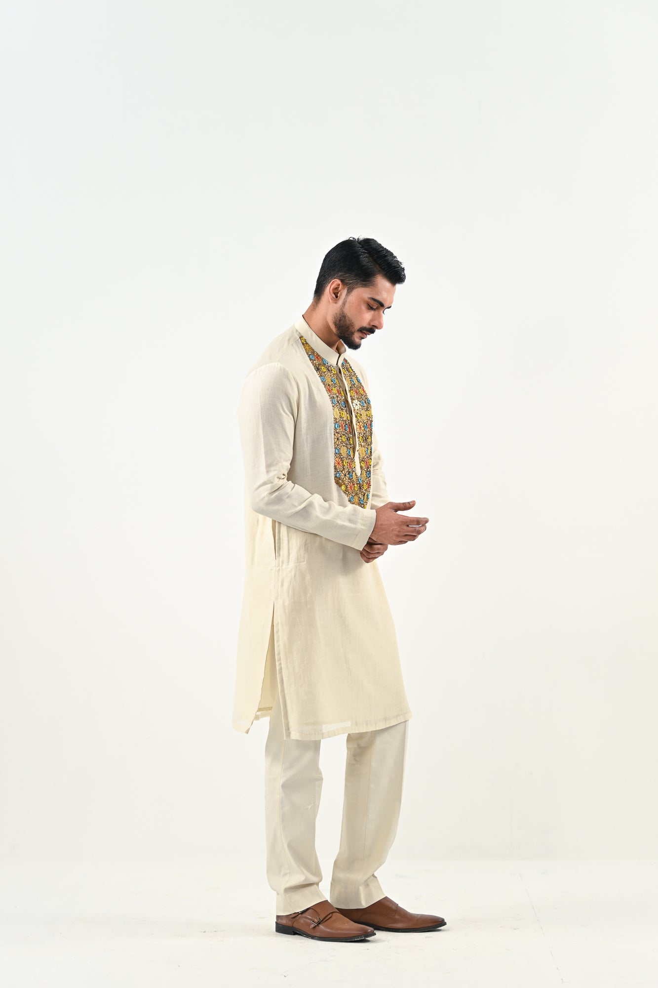 IB EMBROIDERED KURTA SET