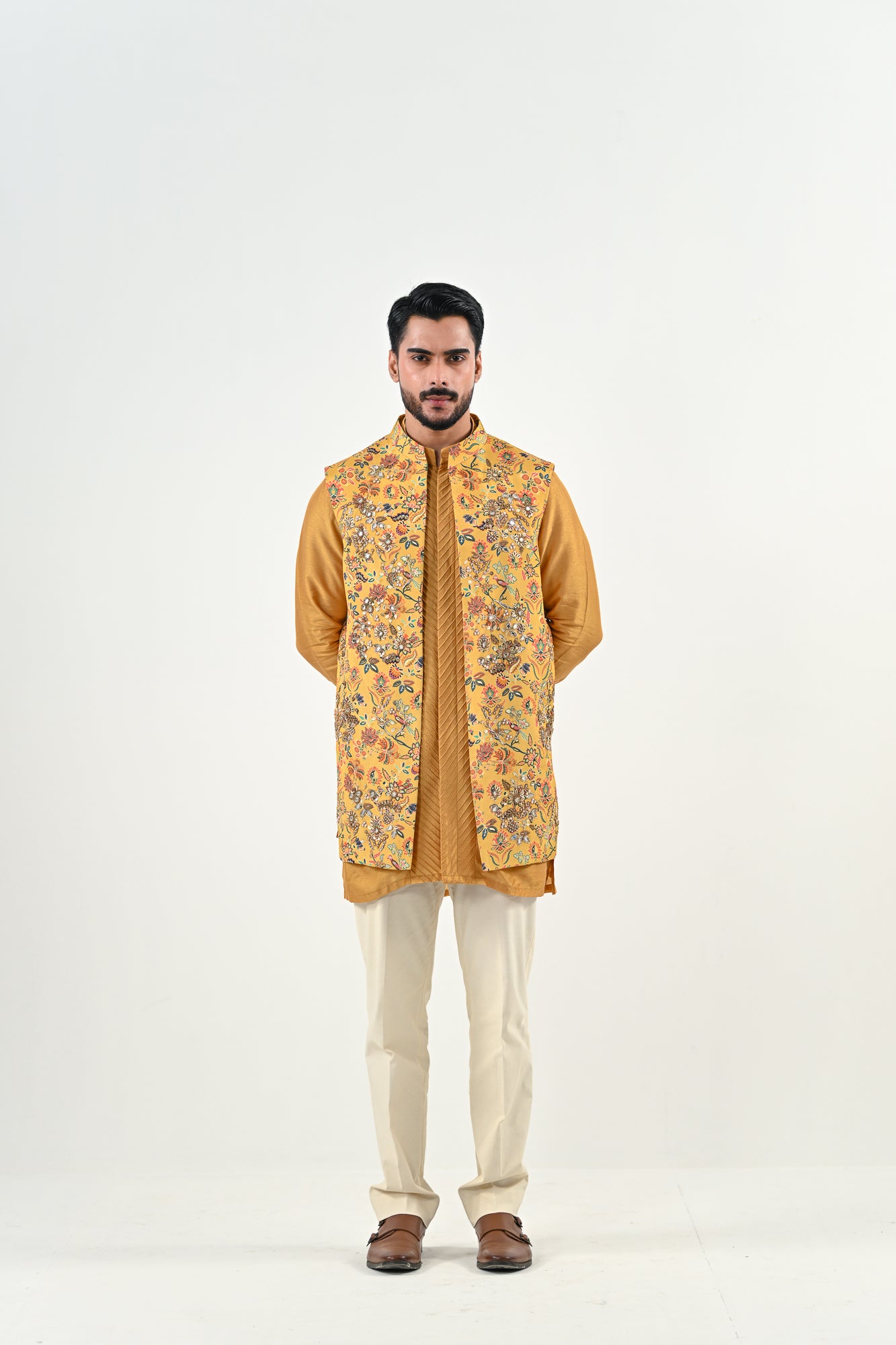 M HIGHLIGHTED HALF JACKET SET