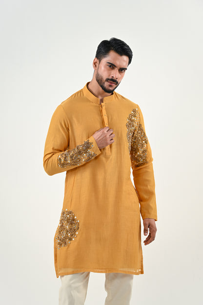 M EMBROIDERED KURTA SET