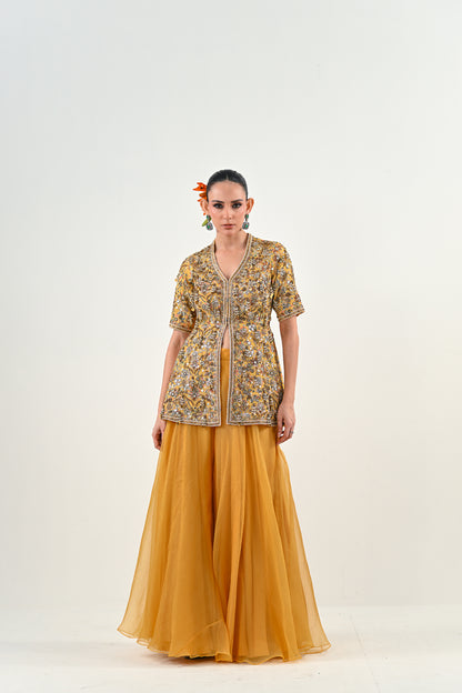 M FLARED PANT EMBROIDERED PEPLUM TOP