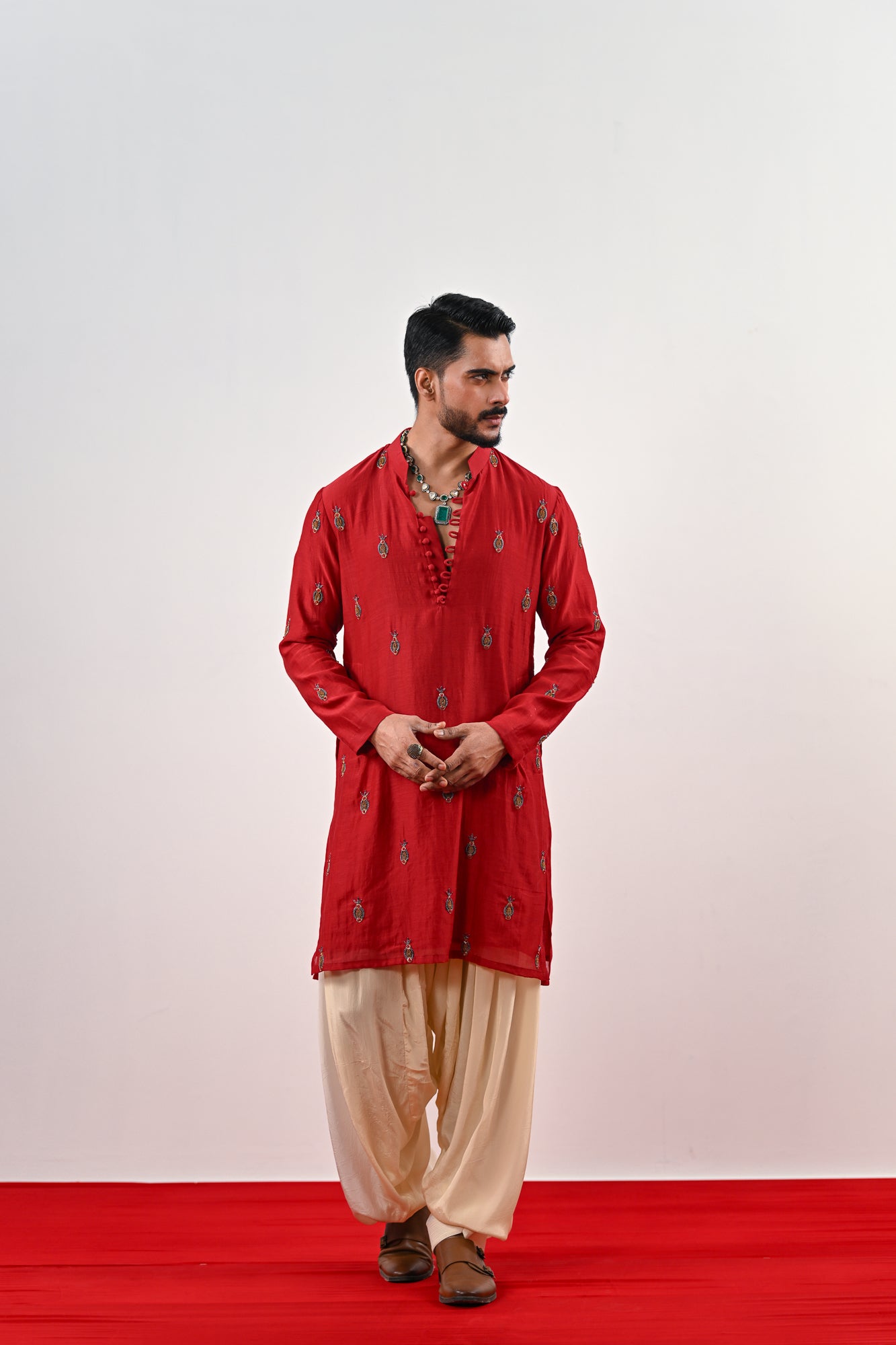 S EMBROIDERED KURTA SET WITH COWL PANTS