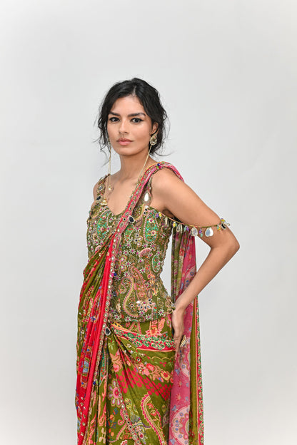 OLIVE HIGHLIGHTED DUAL PRESTITCHED SAREE WITH GREEN BADLA CORSET