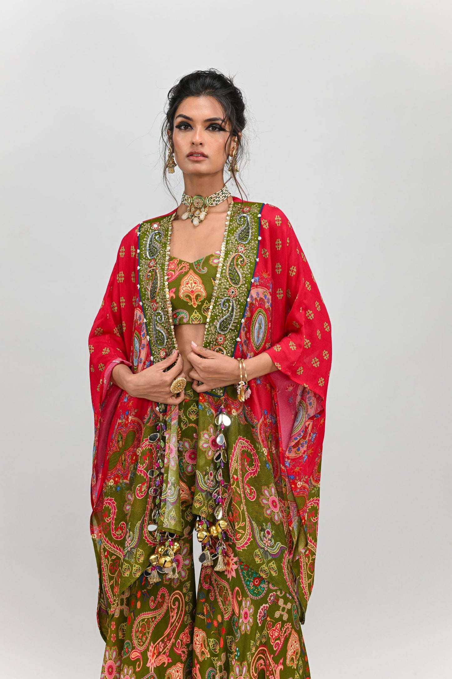 OLIVE HIGHLIGHTED SHARARA BRALETTE PAIRED WITH DUAL PRINT TOGA