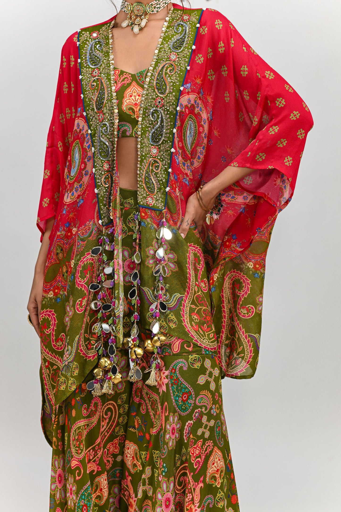OLIVE HIGHLIGHTED SHARARA BRALETTE PAIRED WITH DUAL PRINT TOGA