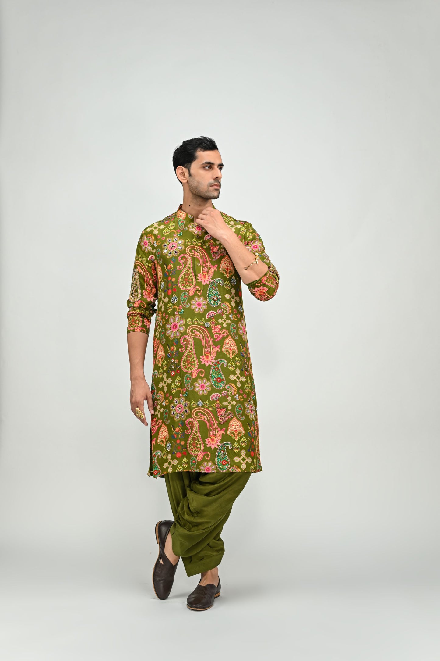 OLIVE HIGHLIGHTED KURTA PAIRED WITH COWL PANTS