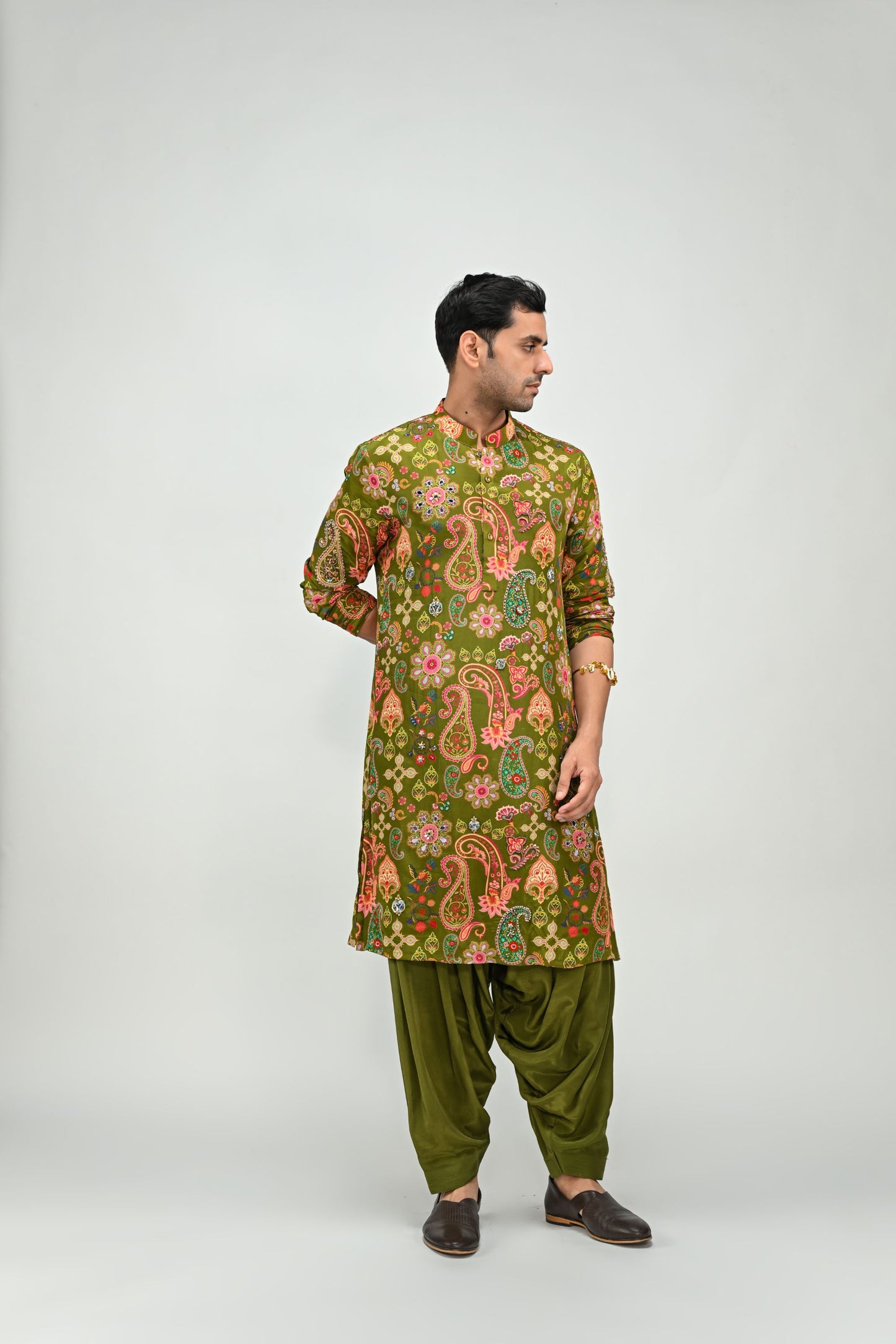 OLIVE HIGHLIGHTED KURTA PAIRED WITH COWL PANTS