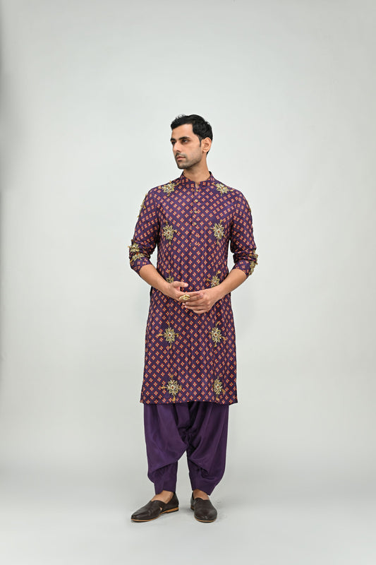 PLUM HIGHLIGHTED KURTA PAIRED WITH COWL PANTS
