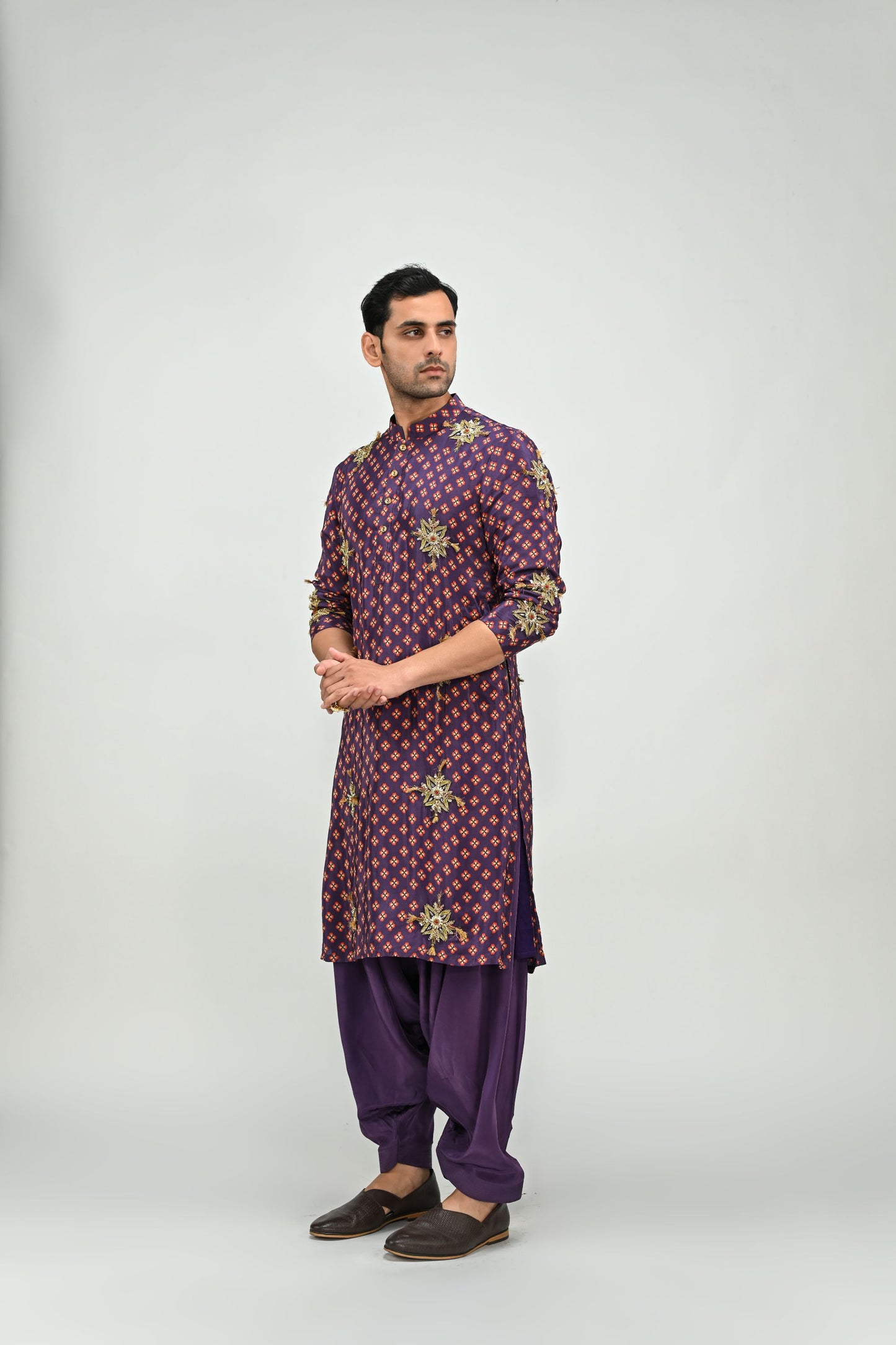 PLUM HIGHLIGHTED KURTA PAIRED WITH COWL PANTS