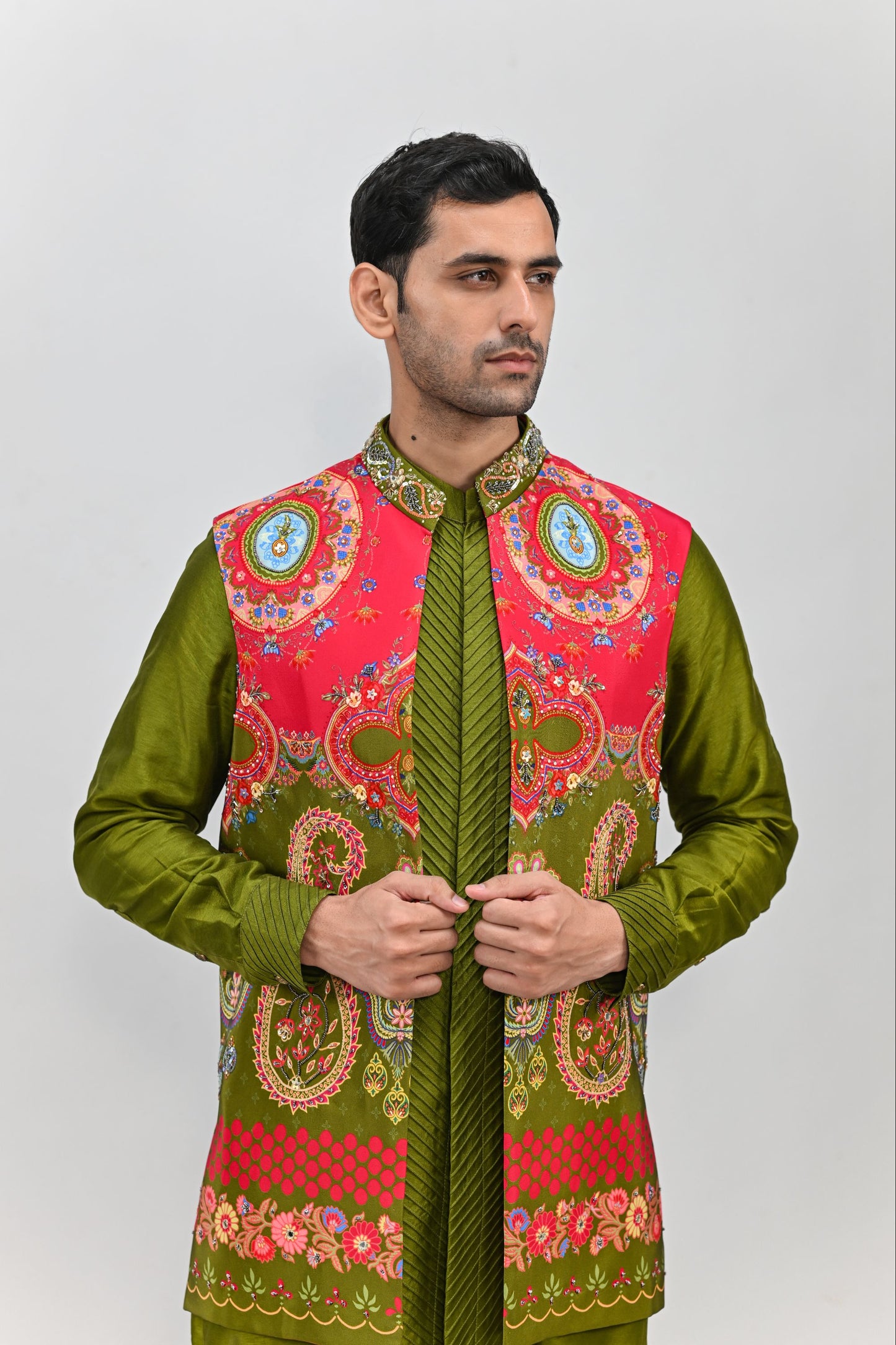 OLIVE PRINTED HIGHLIGHTED HALF JACKET /FULL SET