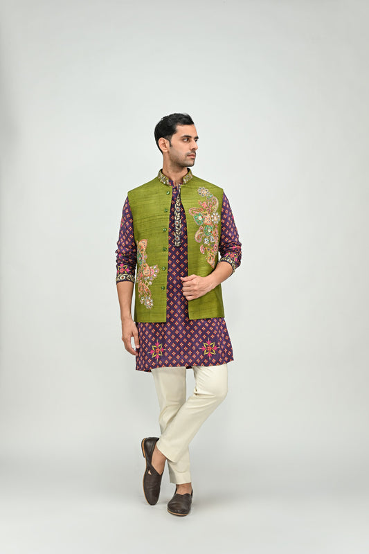 PLUM KURTA PAIRED WITH PATCH OLIVE BUNDI PANT SET
