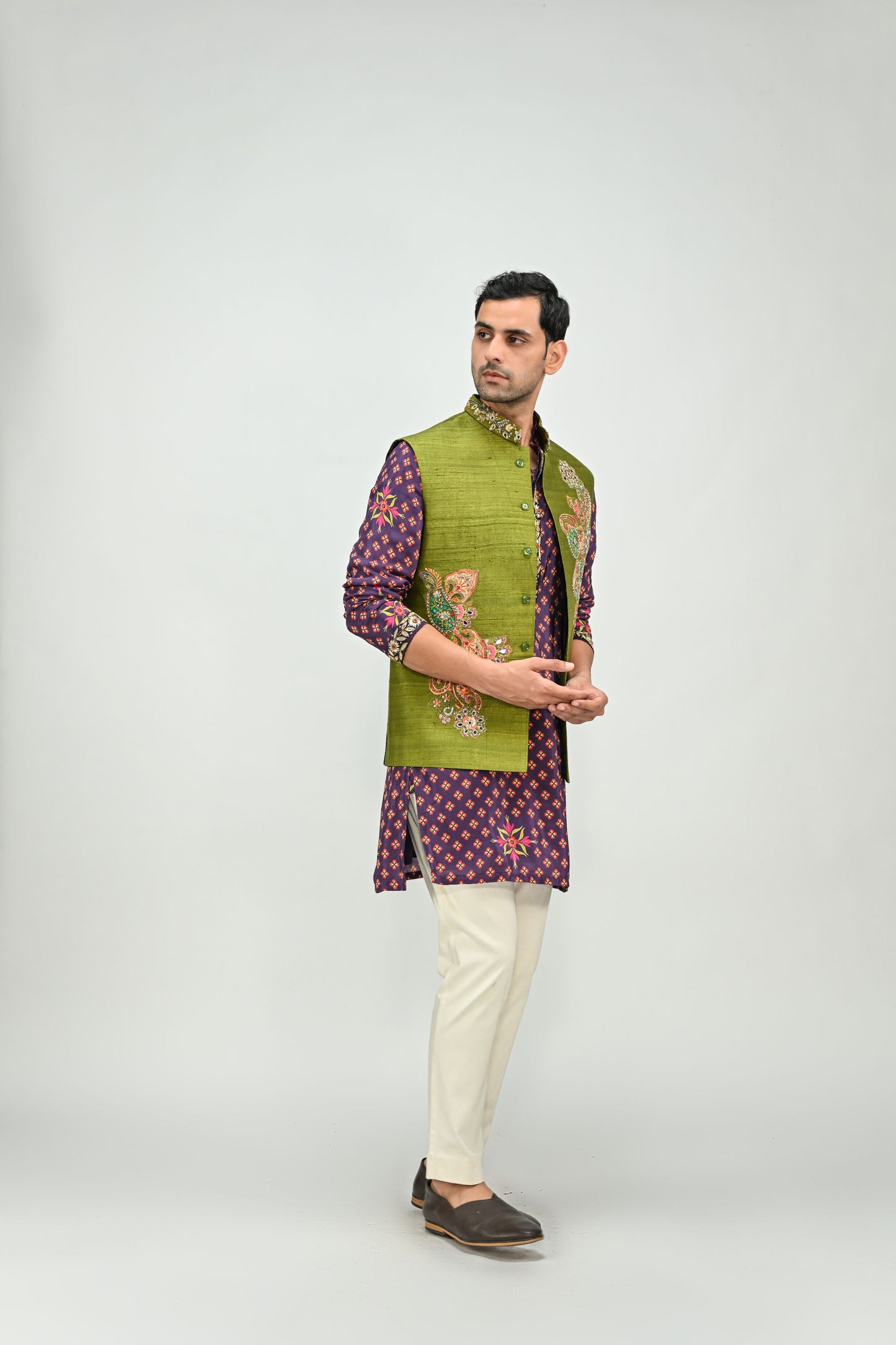 PLUM KURTA PAIRED WITH PATCH OLIVE BUNDI PANT SET