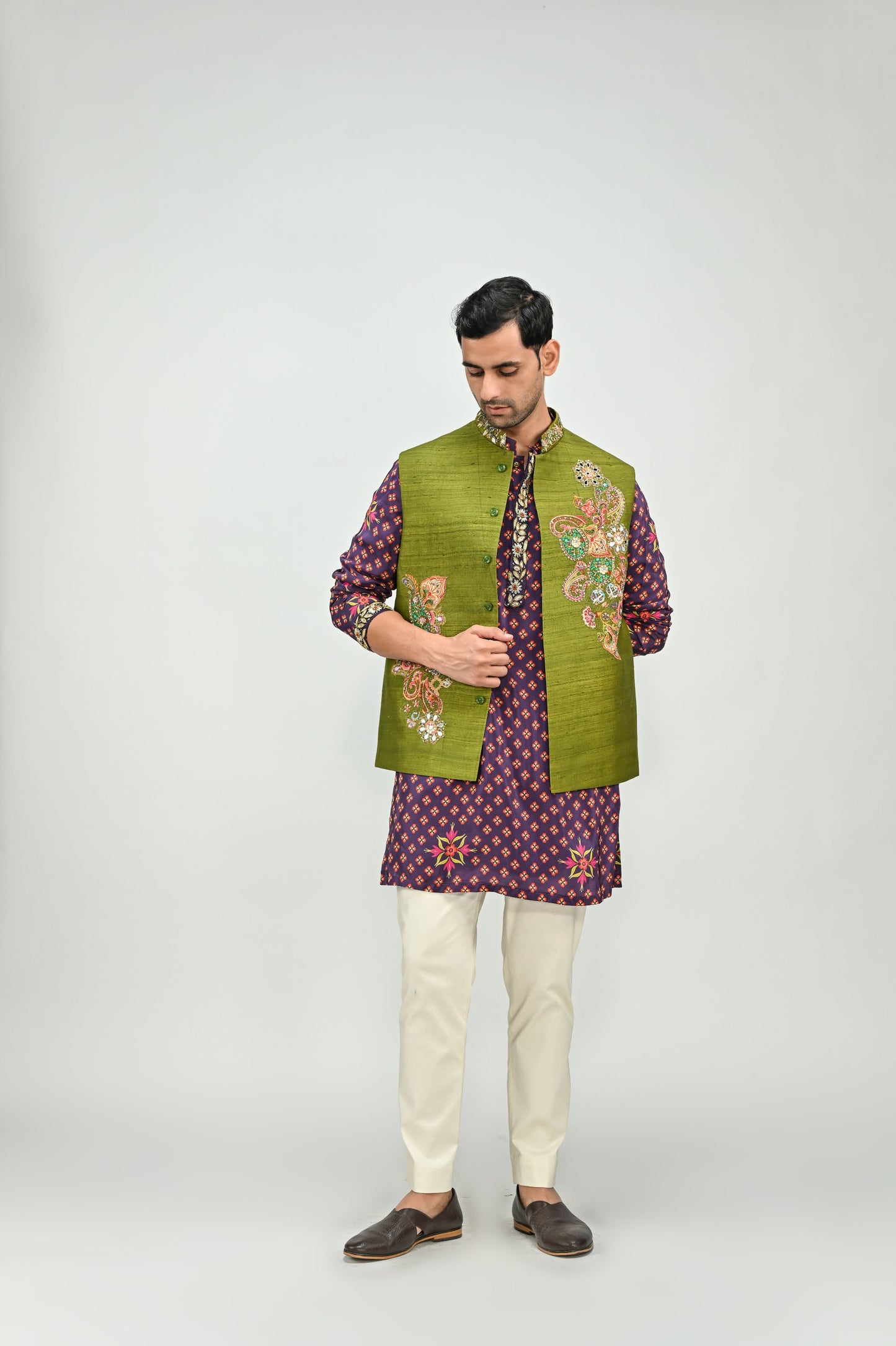 PLUM KURTA PAIRED WITH PATCH OLIVE BUNDI PANT SET