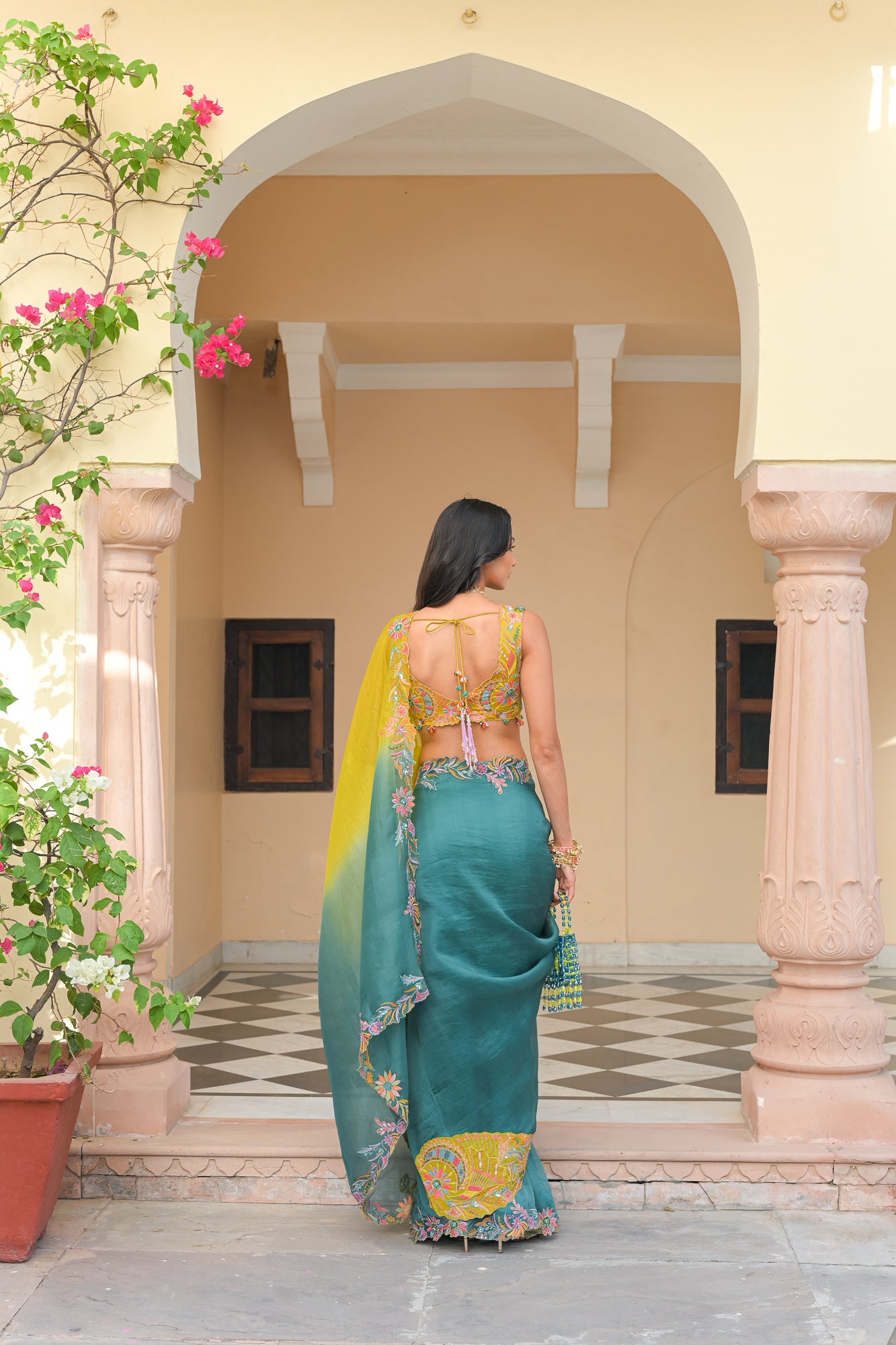 SHADED ORGANZA THREAD WORK APPLIQUE PAISLEY SAREE