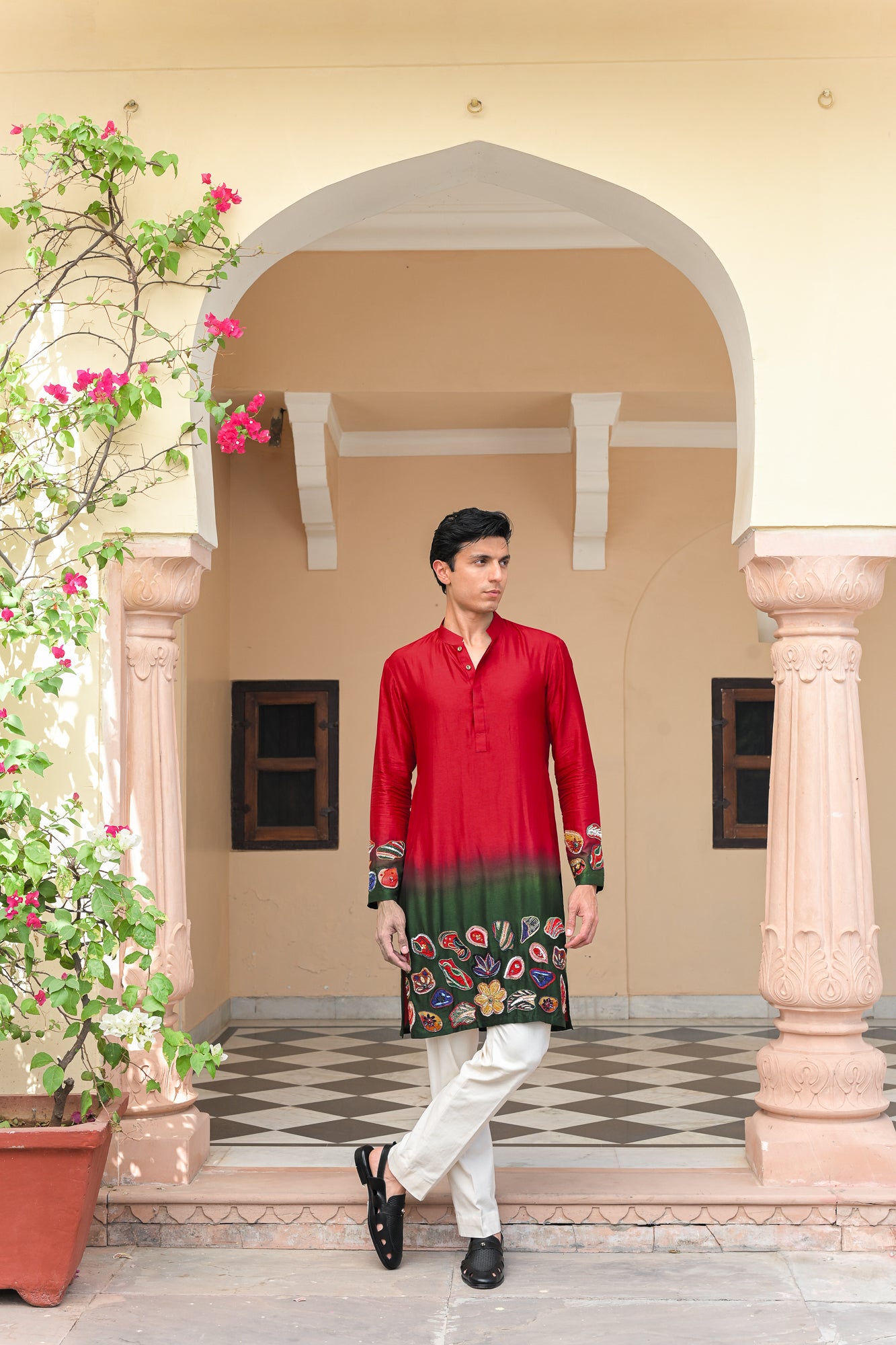 SCARLET BLOOM SHADED APPLIQUE EMBROIDERED KURTA PANT SET