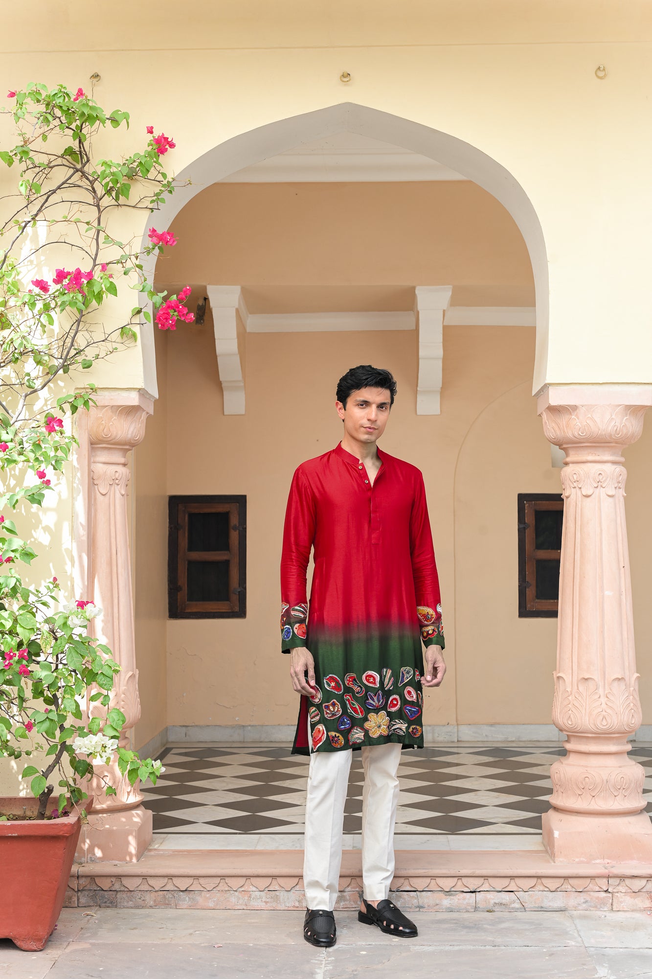 SCARLET BLOOM SHADED APPLIQUE EMBROIDERED KURTA PANT SET