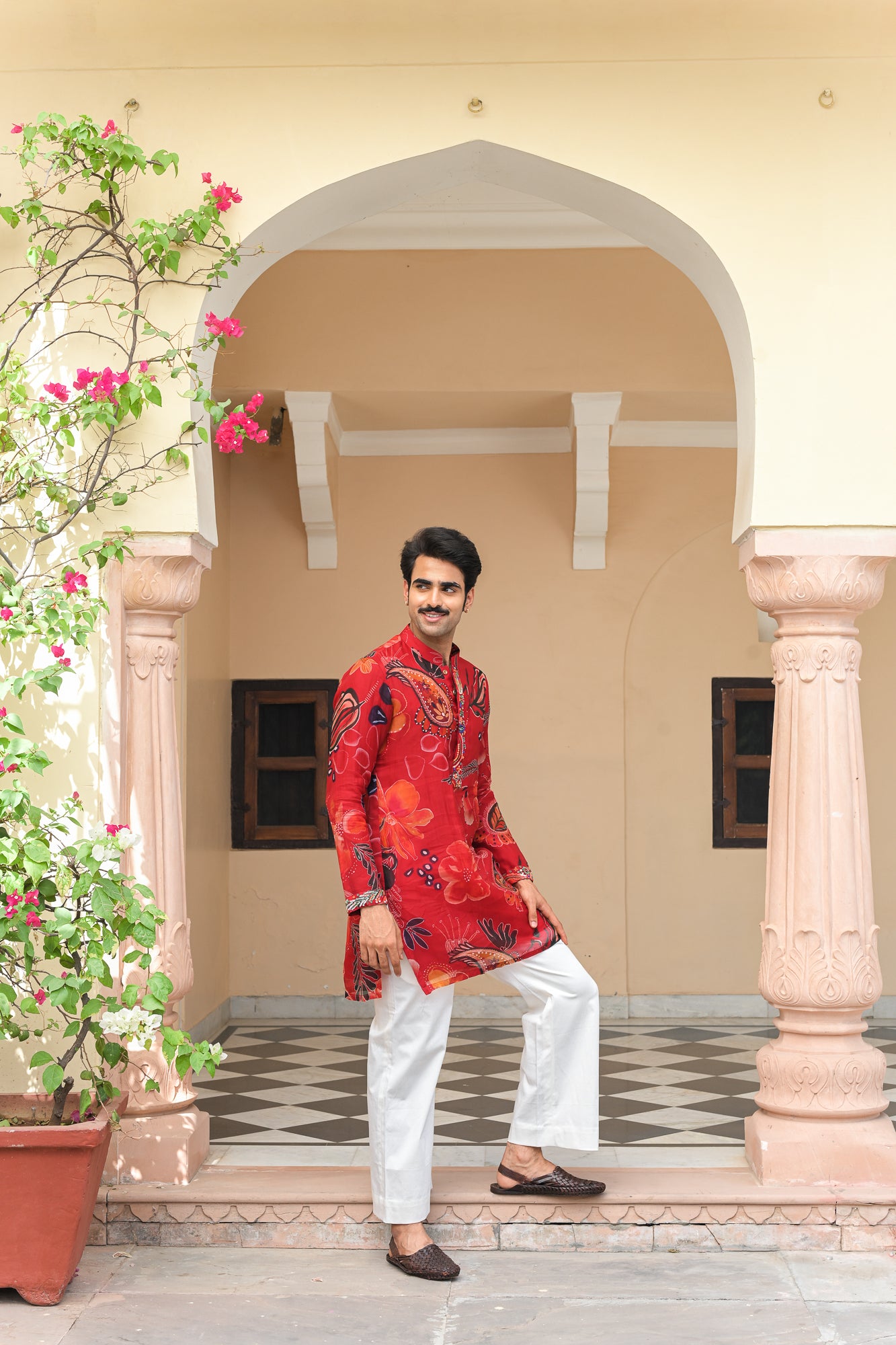 SCARLET BLOOM KURTA PAIREDWITH STRAIGHT PANTS