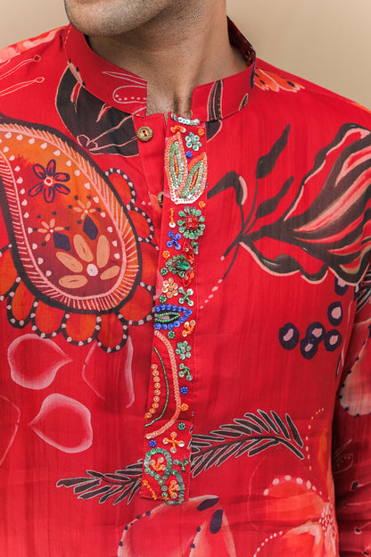 SCARLET BLOOM KURTA PAIREDWITH STRAIGHT PANTS
