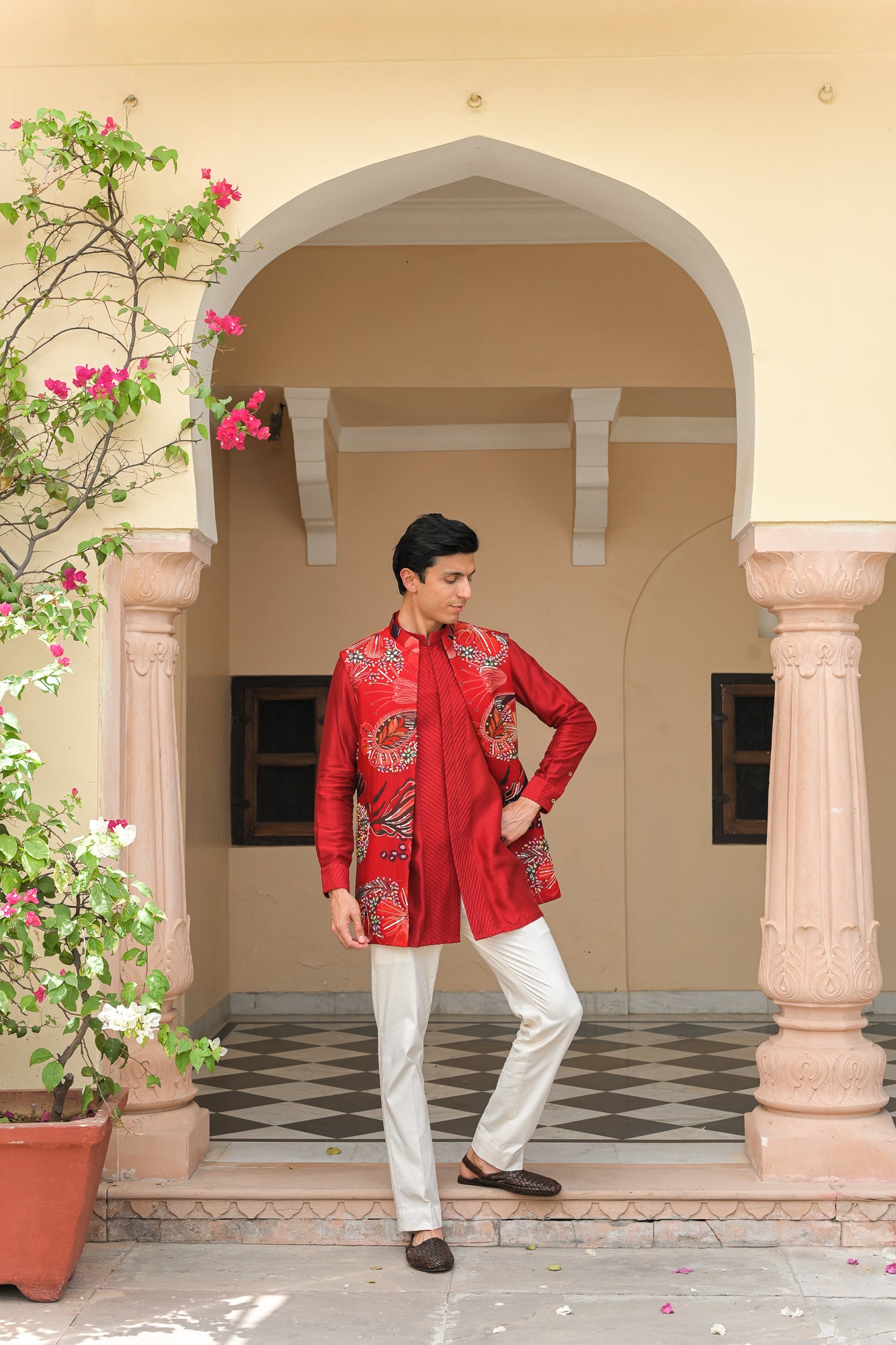 SCARLET BLOOM HIGHLIGHT HALF JACKET PAIRED WITH PINTUCK KURTA PANT SET