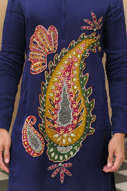 PATCH PAISLEY EMBROIDERED ZIP KURTA PANT SET