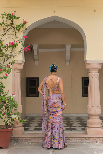 VIOLET BLOOM HIGHLIGHT PALLA PRESTITCHED SAREE. WITH HIGHLIGHT BLOUSE